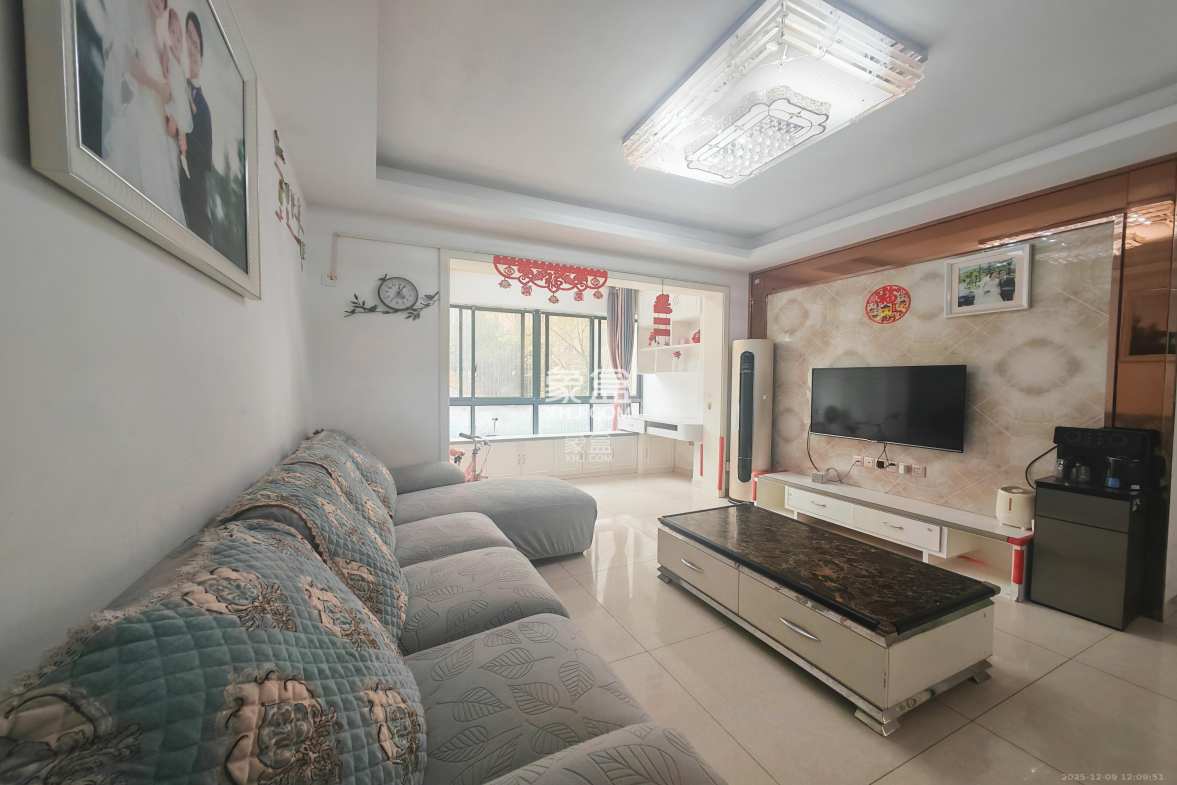 中房瑞致国际 2室2厅1卫 2450.0元/月 中房瑞致国际 2室2厅1卫 2450.0元/月室内图