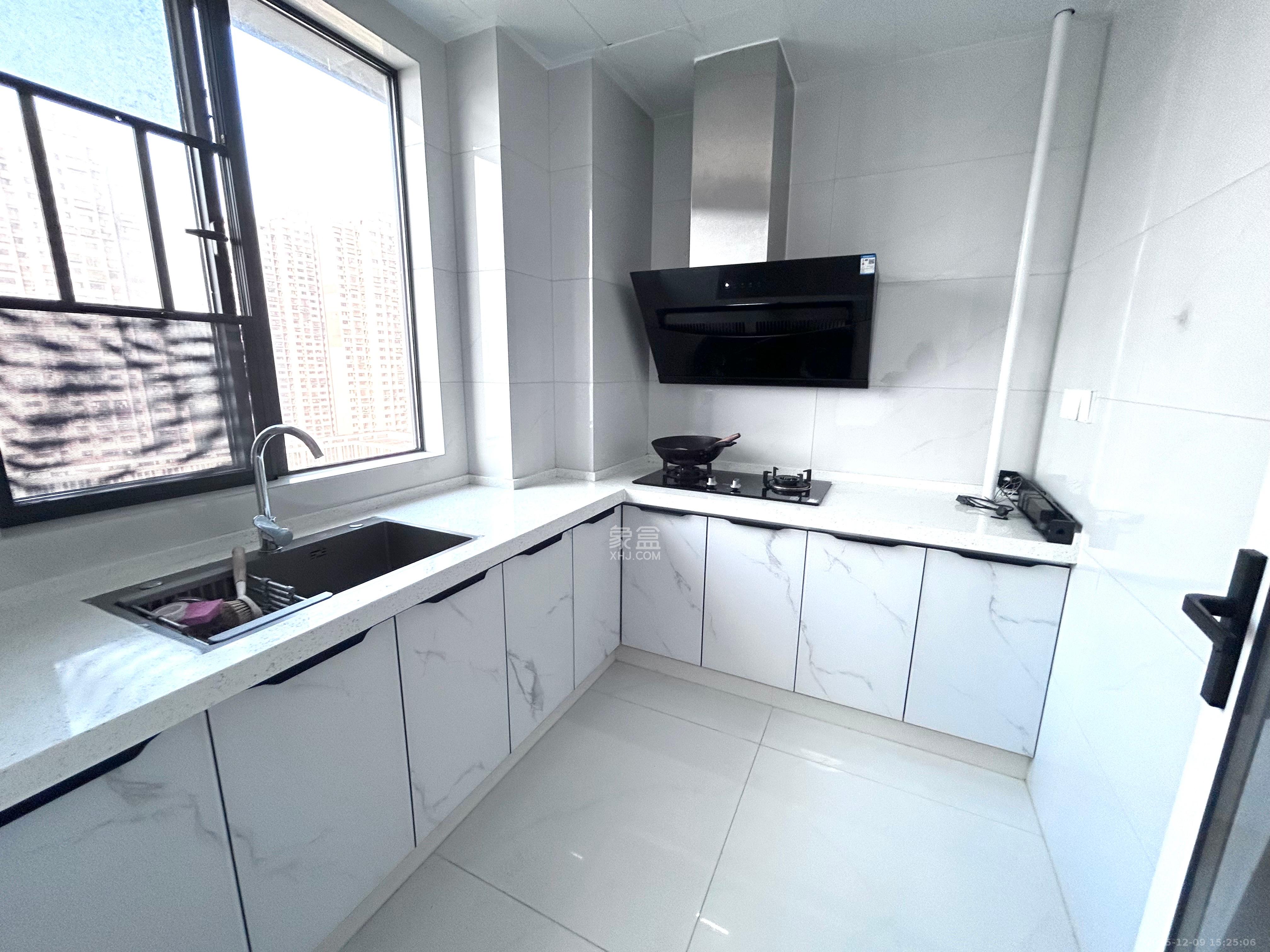 旭日嘉苑 2室1厅1卫 2300.0元/月 旭日嘉苑 2室1厅1卫 2300.0元/月室内图