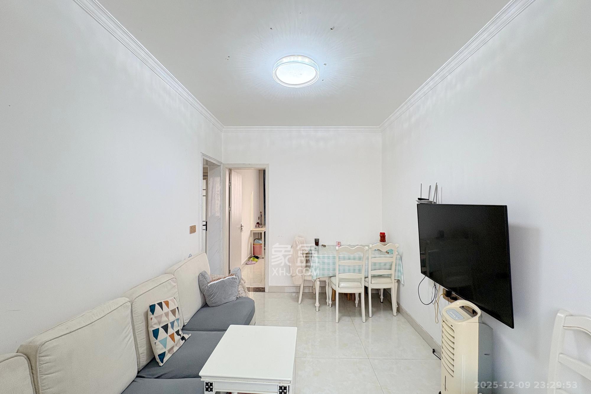 粮贸大厦  3室2厅1卫    79.8万