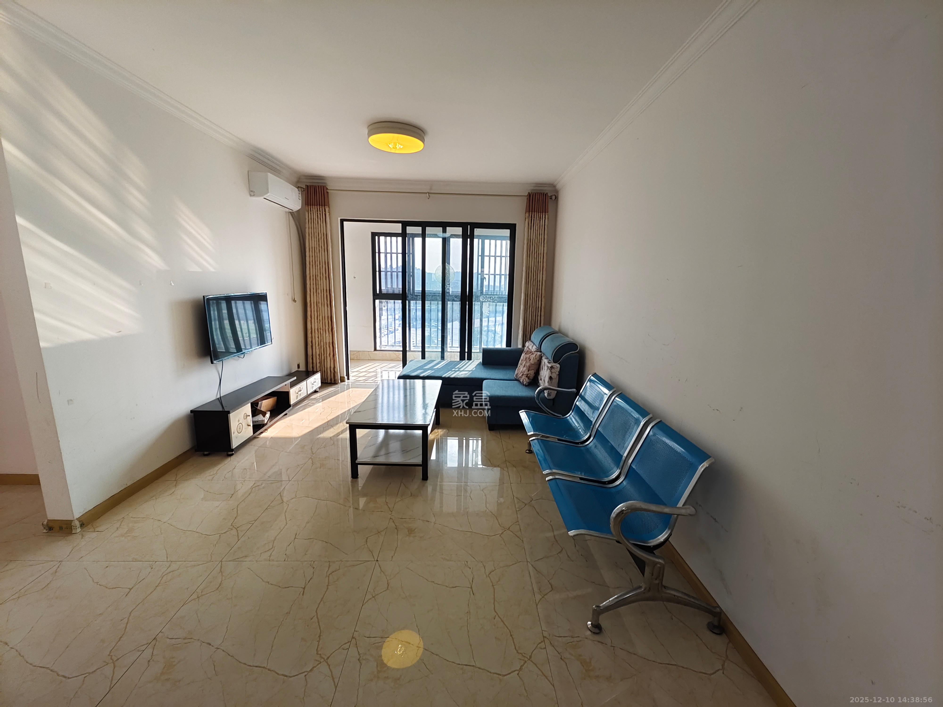 中建芙蓉嘉苑  3室2厅1卫    2100.0元/月