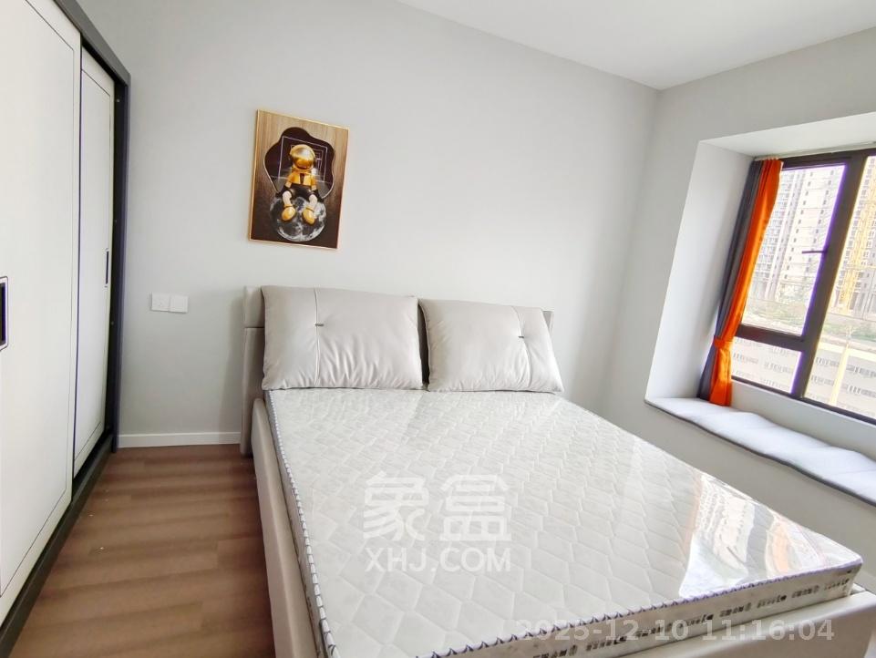 长房岭秀时代 4室2厅2卫 3500.0元/月 长房岭秀时代 4室2厅2卫 3500.0元/月室内图