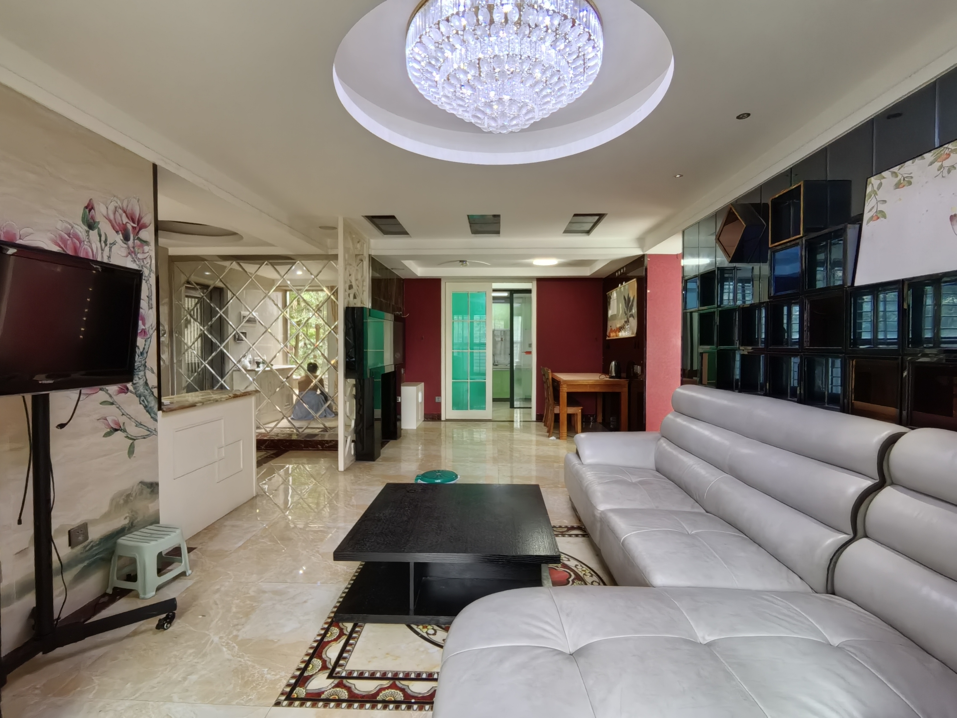 正大豪庭  3室2厅3卫    162.0万