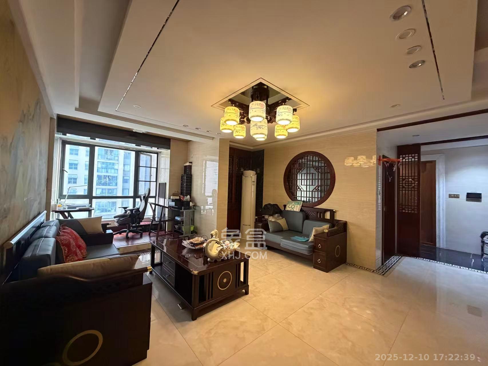 万博汇  1室2厅1卫    6200.0元/月