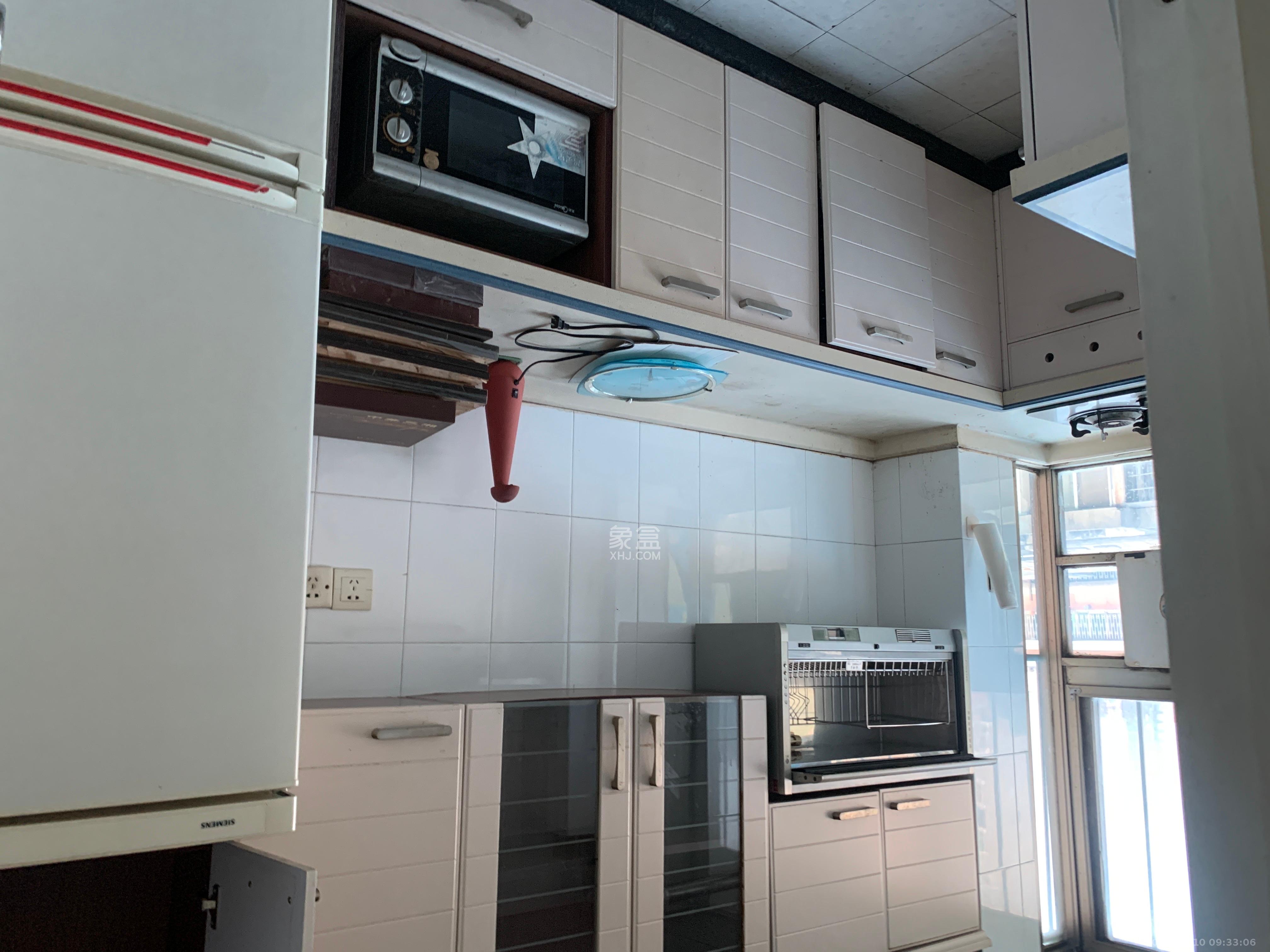 新华园 2室2厅1卫 1200.0元/月 新华园 2室2厅1卫 1200.0元/月室内图