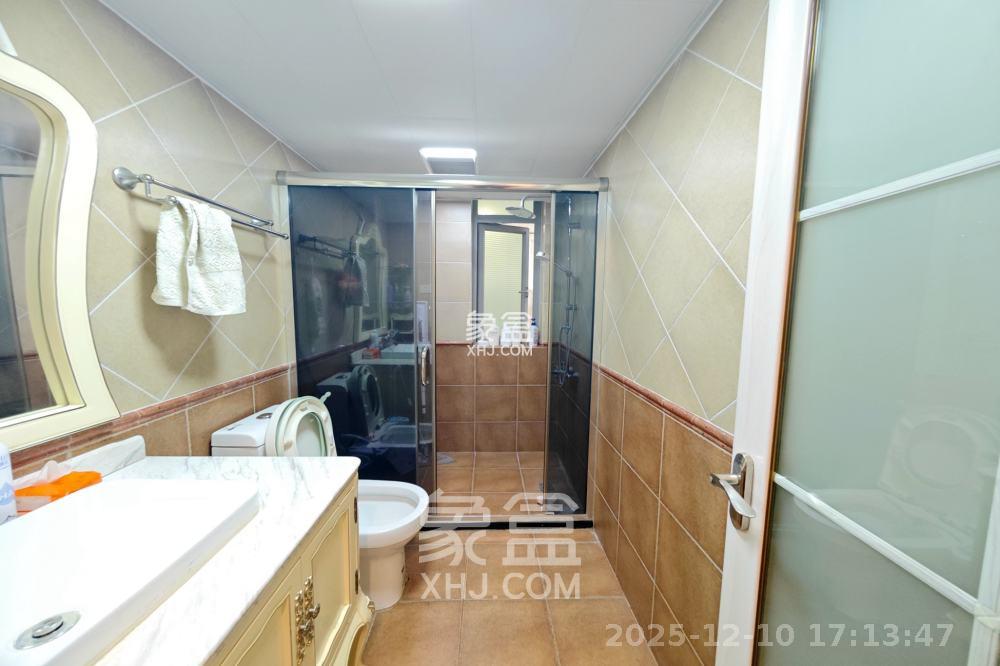 新城新世界一二三期 3室2厅2卫 3800.0元/月 新城新世界一二三期 3室2厅2卫 3800.0元/月室内图