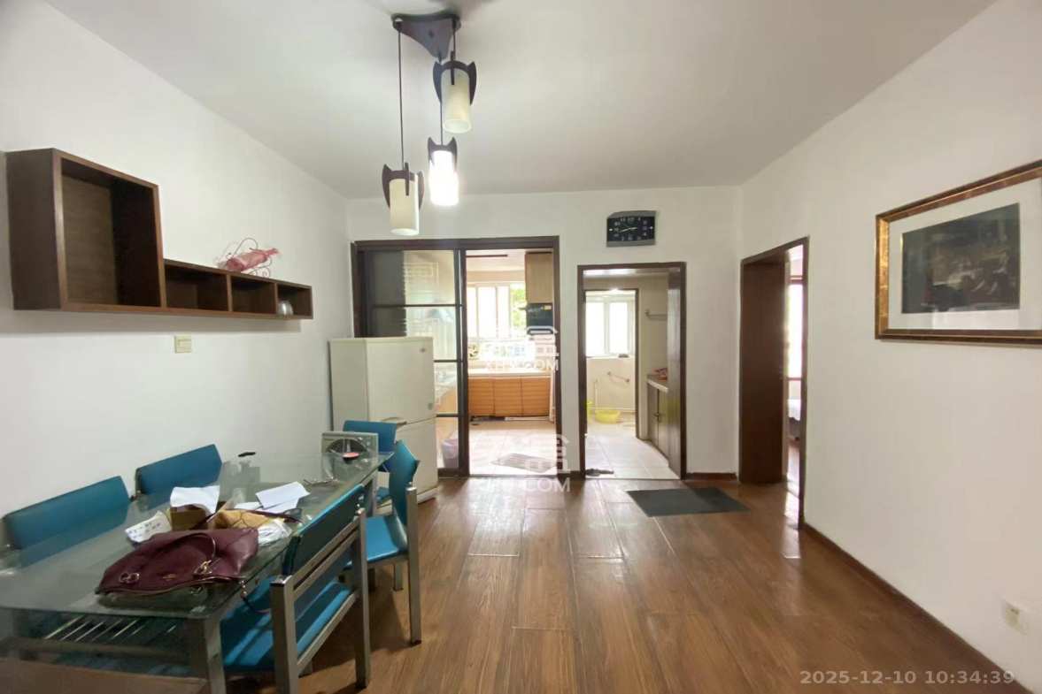 振湘园 3室2厅2卫 2400.0元/月 振湘园 3室2厅2卫 2400.0元/月室内图