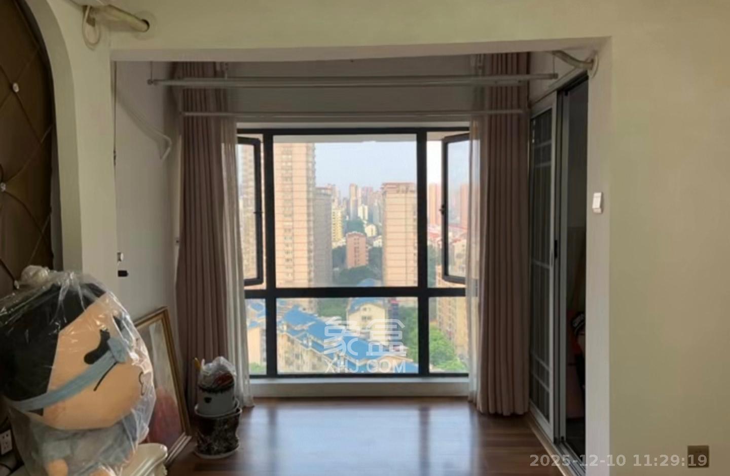 泰龙华府 2室1厅1卫 2100.0元/月 泰龙华府 2室1厅1卫 2100.0元/月室内图