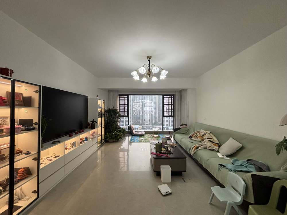 华晨神农府  4室2厅2卫    110.0万