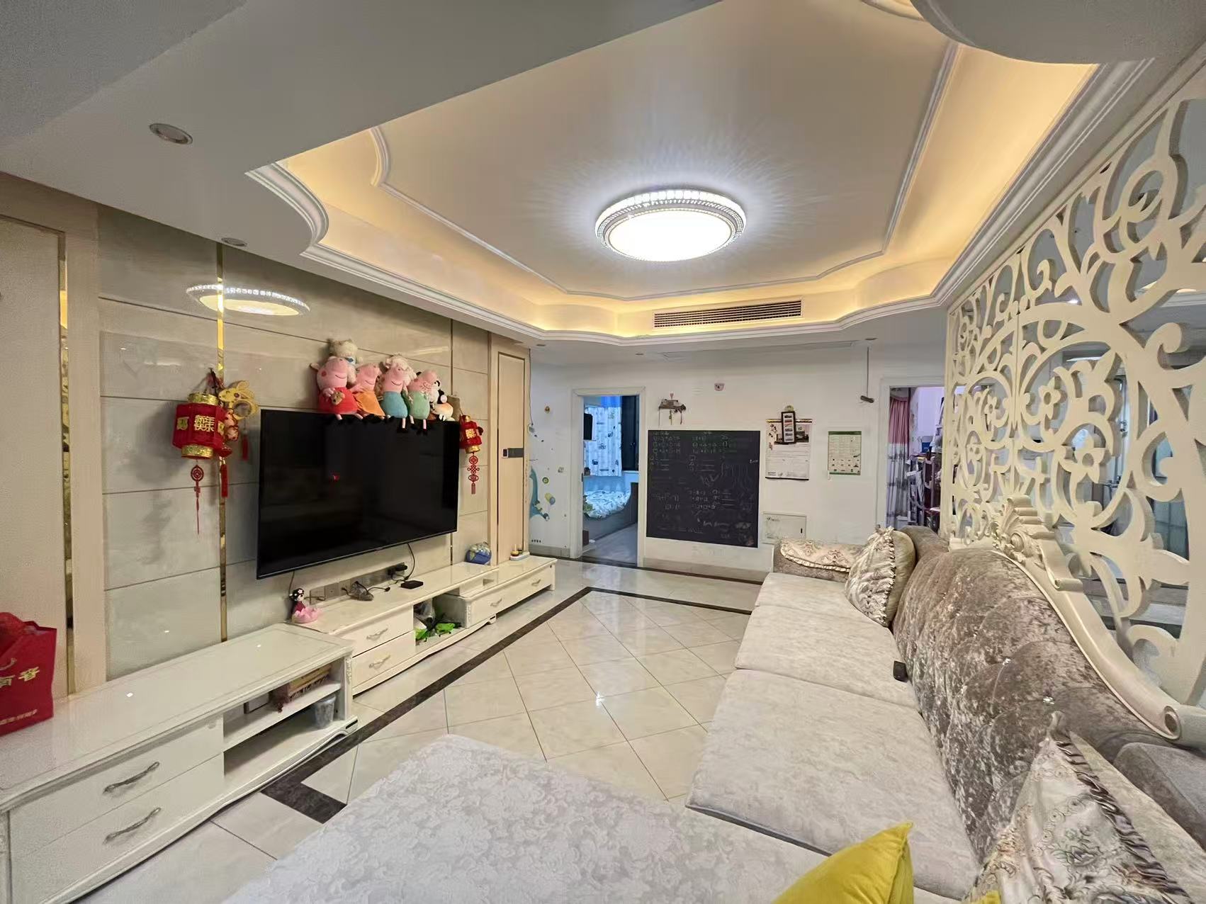 滨江花园  4室2厅2卫    85.0万