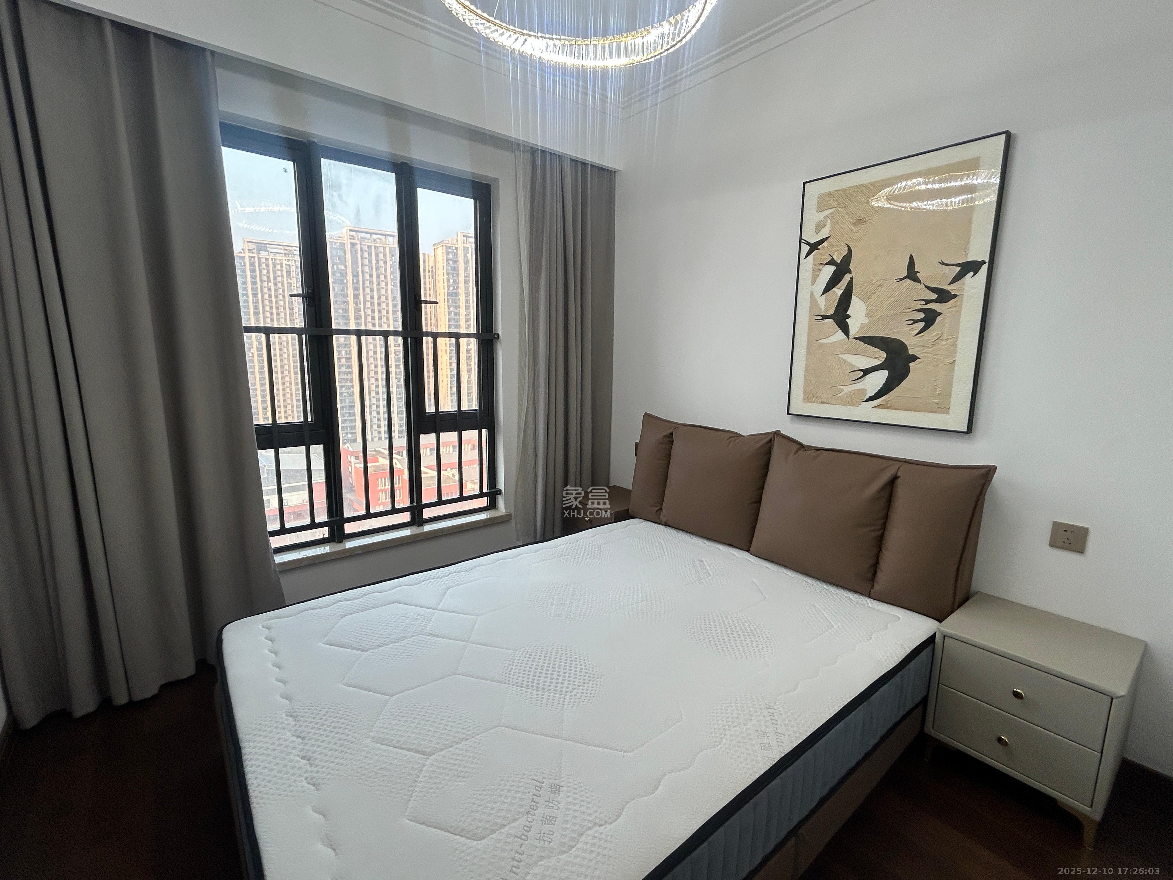 绿地长沙城际空间站(绿地新里佳苑) 4室2厅2卫 4200.0元/月 绿地长沙城际空间站(绿地新里佳苑) 4室2厅2卫 4200.0元/月室内图