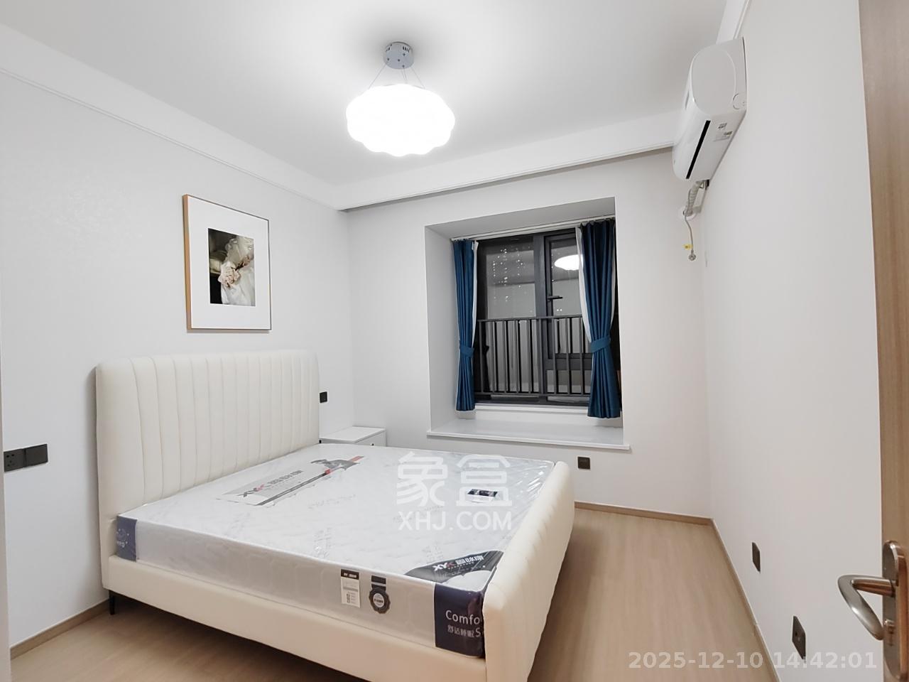 华润凯旋门二期  4室2厅2卫    4000.0元/月室内图