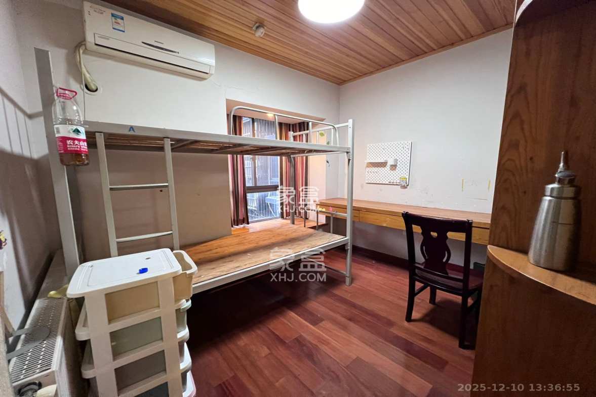 曙光泊岸 4室2厅2卫 4500.0元/月 曙光泊岸 4室2厅2卫 4500.0元/月室内图