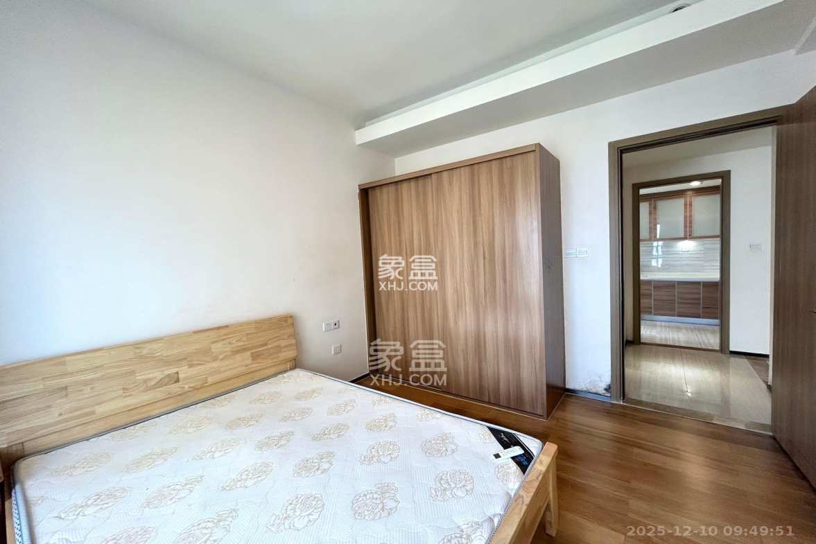 恒大上林苑 1室1厅1卫 2000.0元/月 恒大上林苑 1室1厅1卫 2000.0元/月室内图