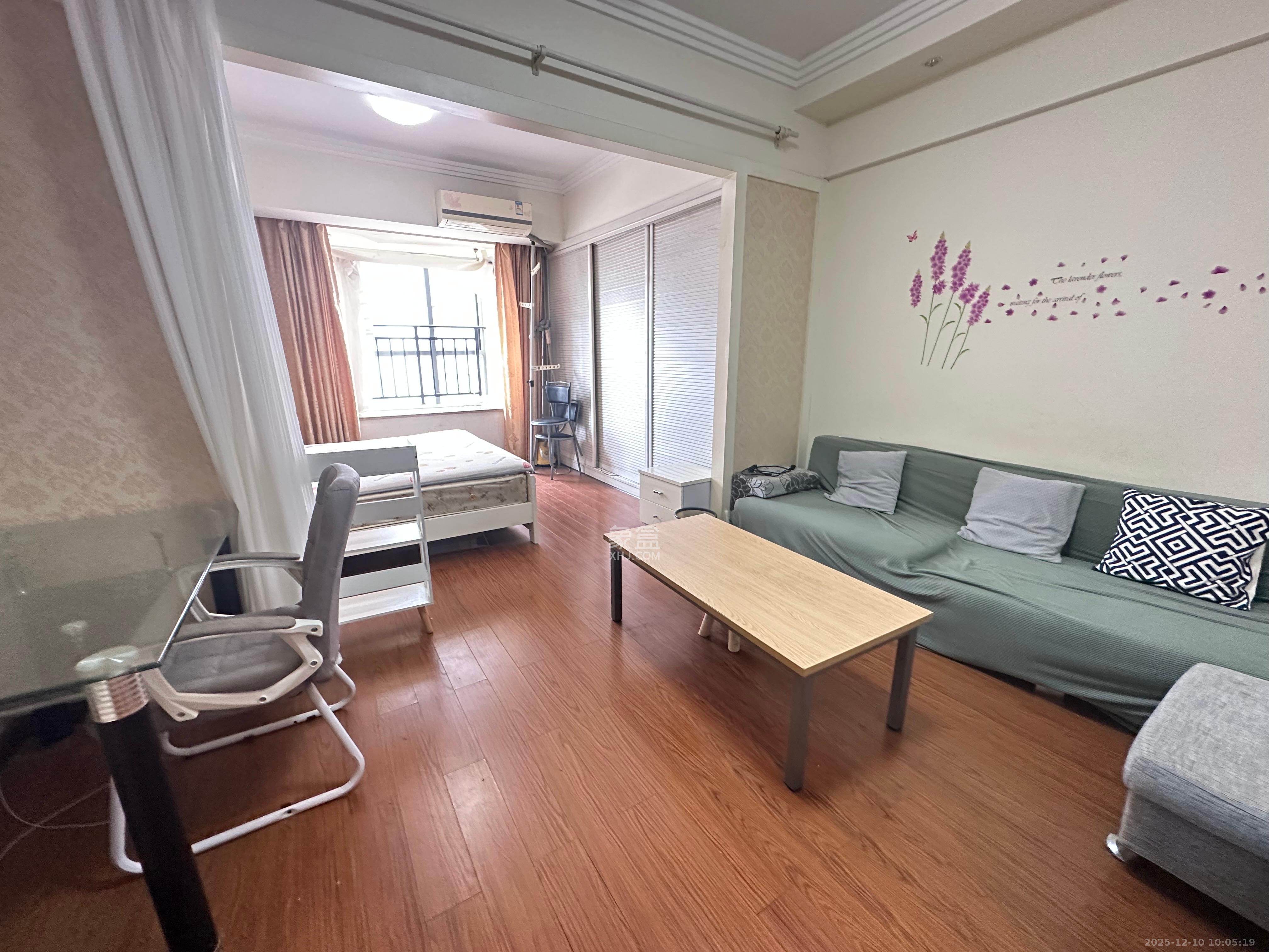 西子一间  1室1厅1卫    1600.0元/月