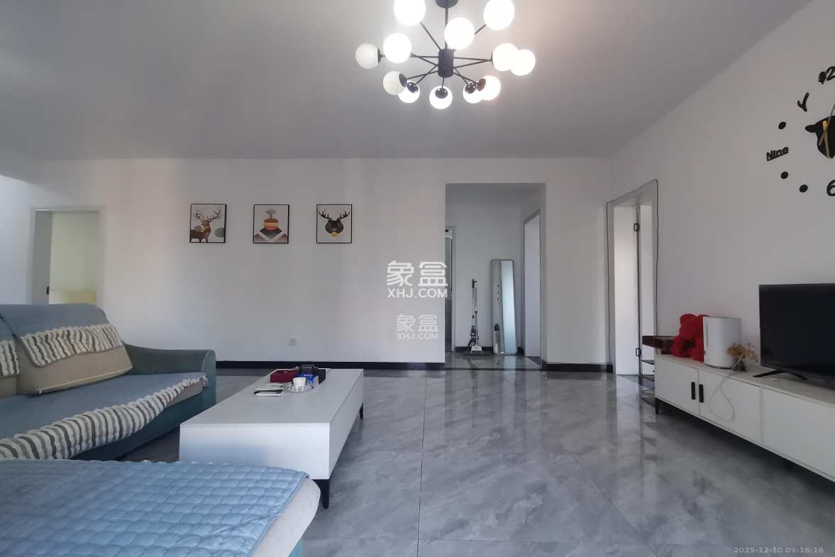 保利大都汇一期、二期 1室0厅0卫 3900.0元/月 保利大都汇一期、二期 1室0厅0卫 3900.0元/月室内图