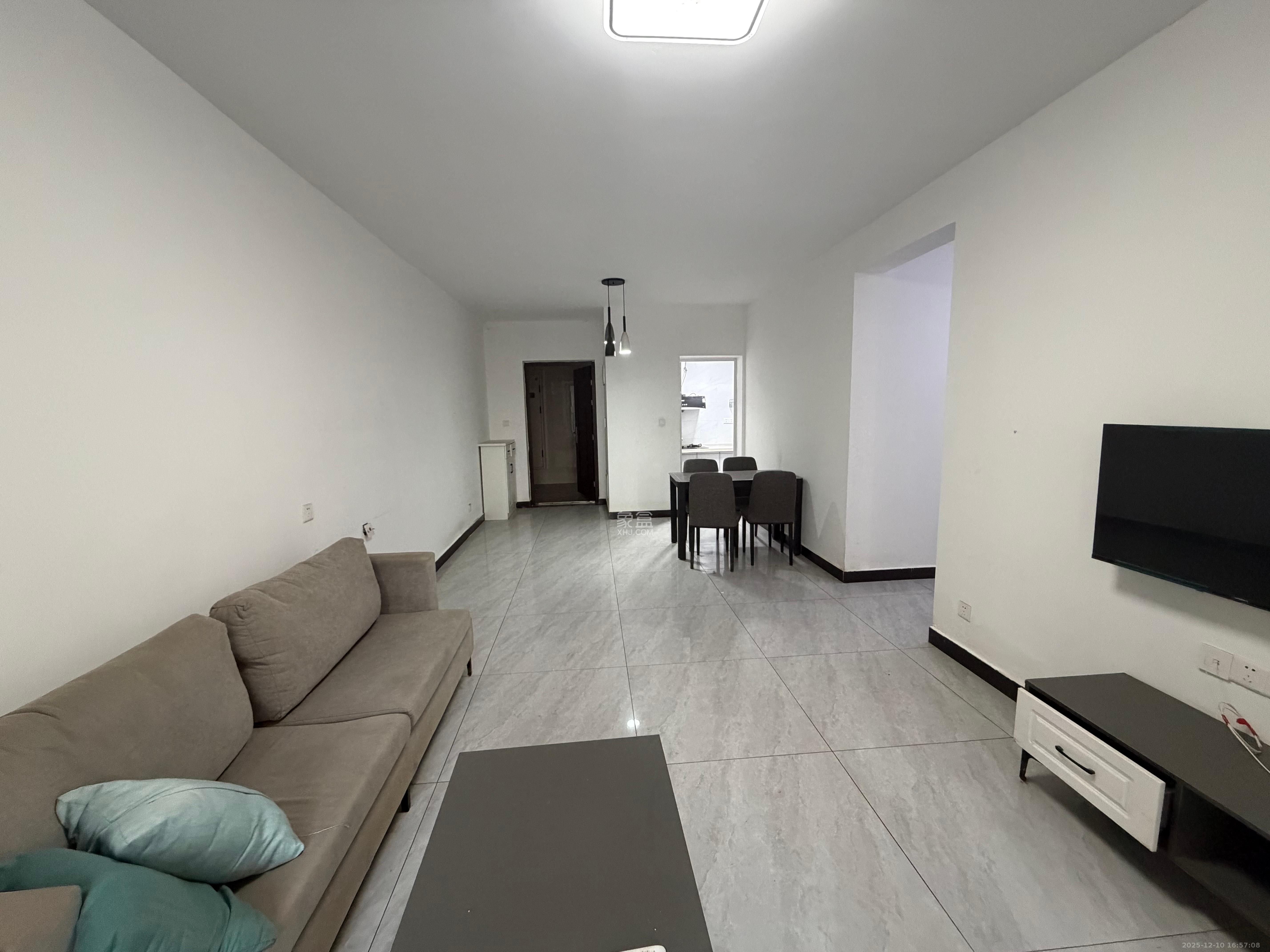 世茂璀璨天城  3室2厅2卫    2750.0元/月