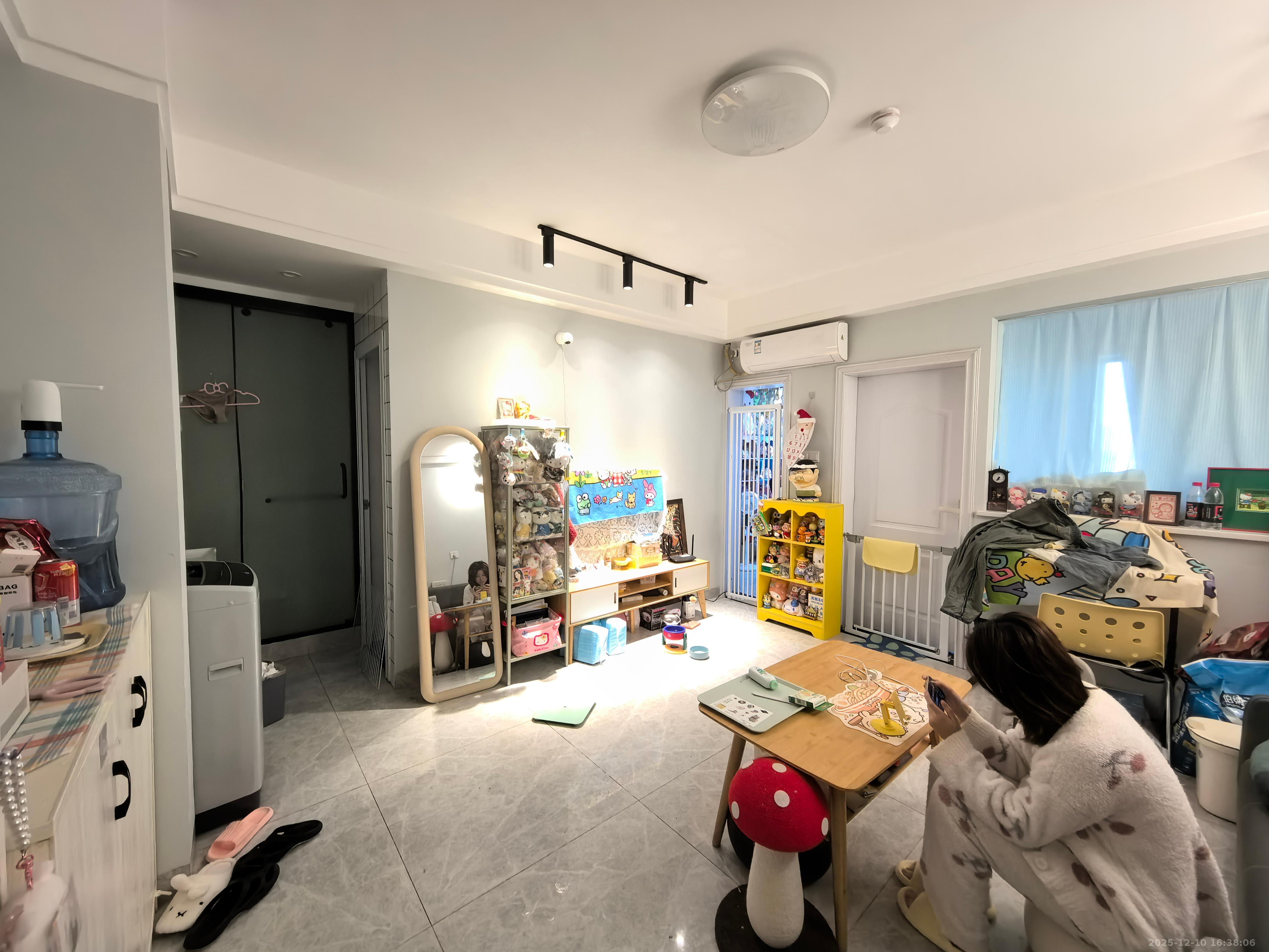 欧亚达国际广场  2室2厅1卫    1800.0元/月室内图