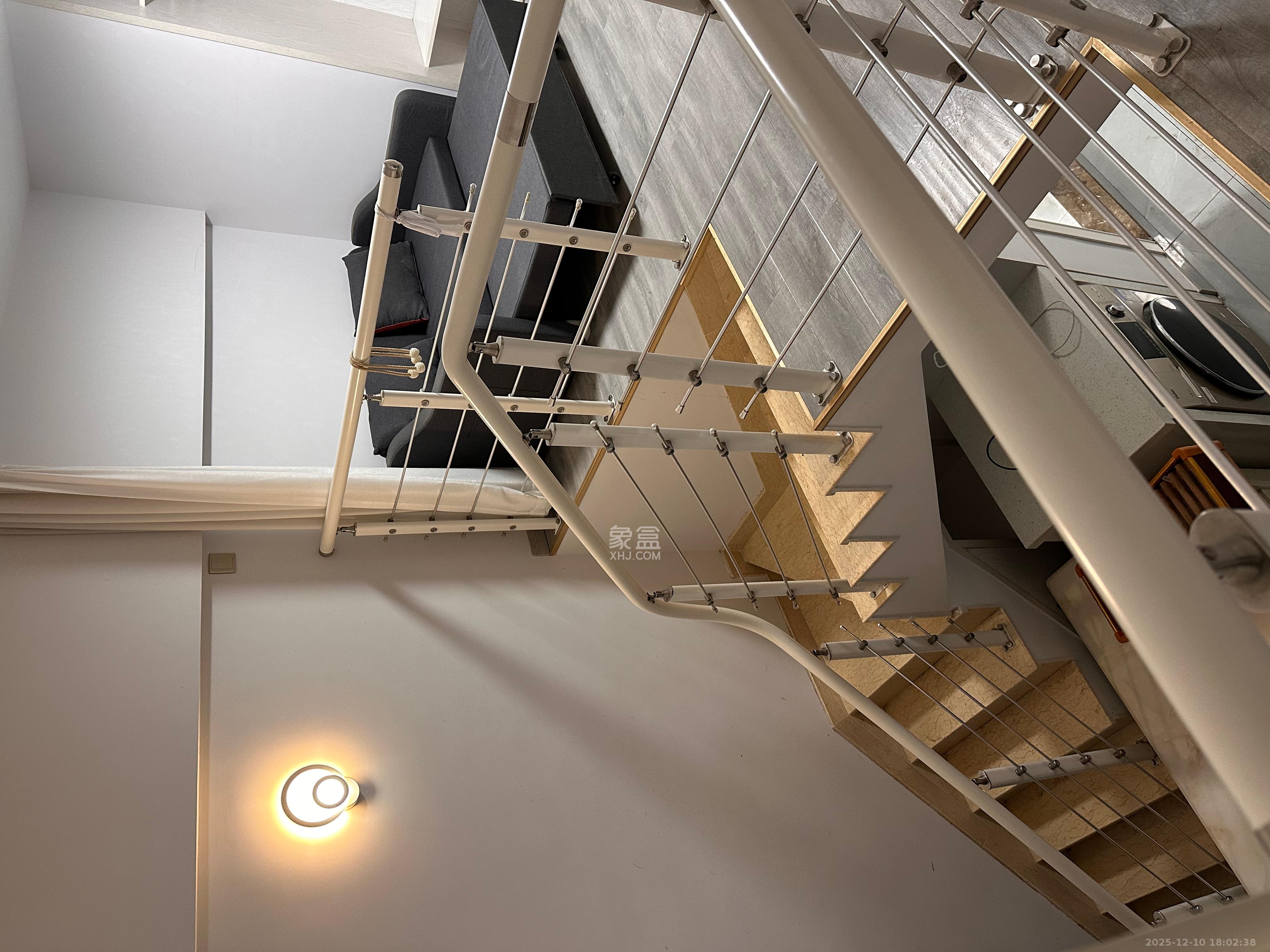 华润置地广场二期 2室1厅1卫 1600.0元/月 华润置地广场二期 2室1厅1卫 1600.0元/月室内图