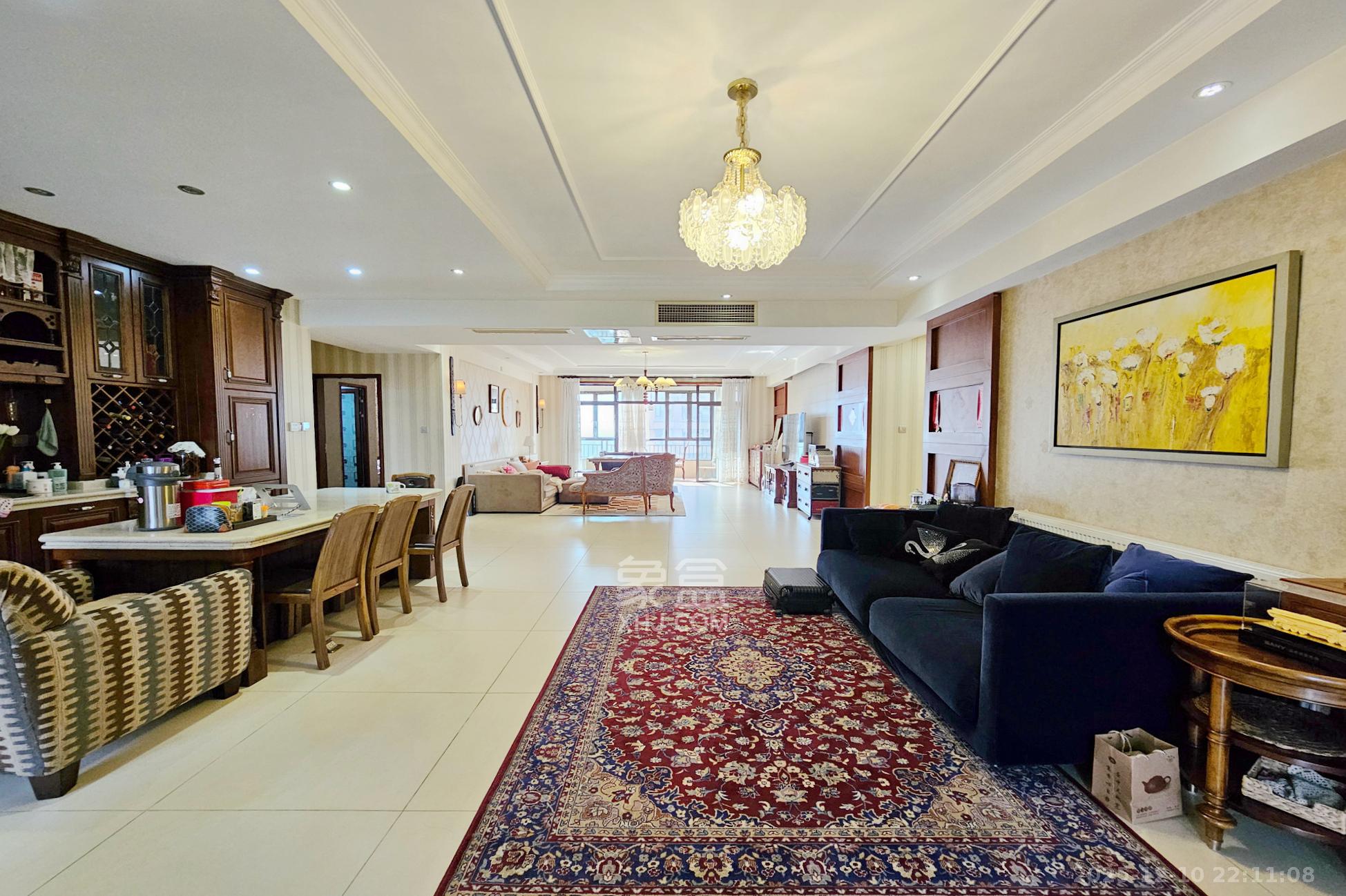 融科檀香山（融科紫檀、香山国际）  4室2厅4卫    380.0万