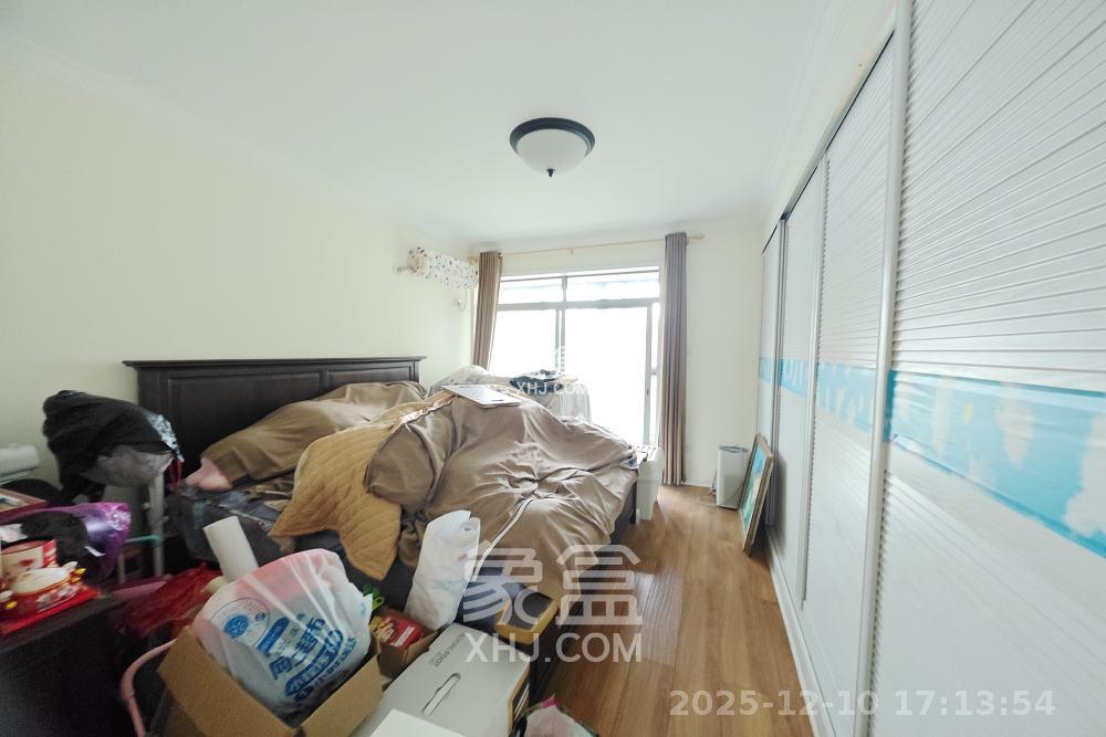 新城新世界一二三期  3室2厅2卫    3800.0元/月室内图