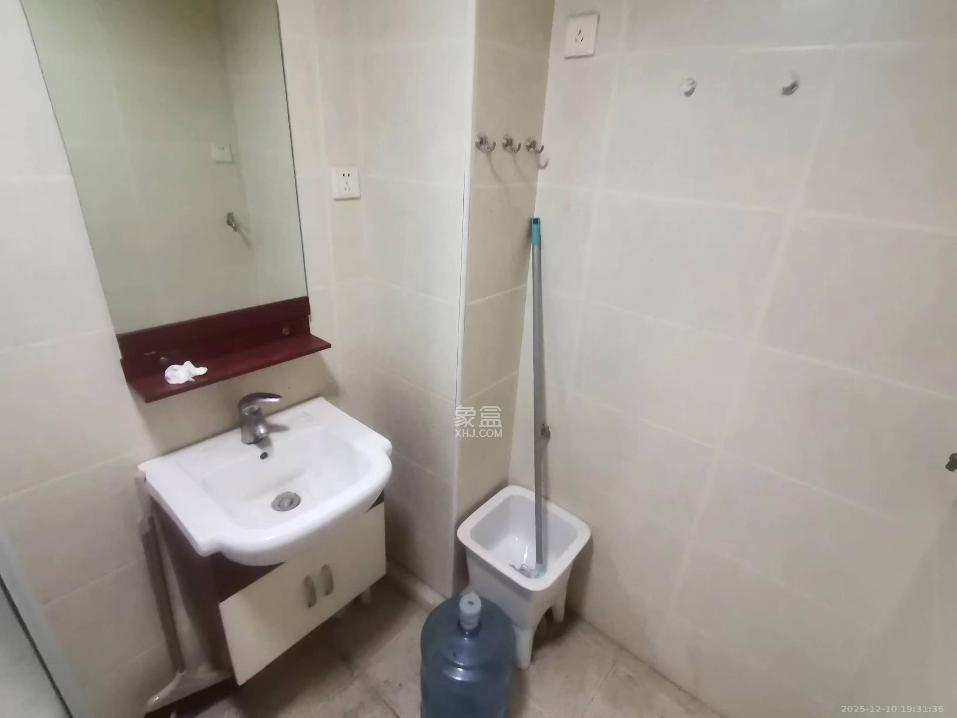 越界(天佑国际大厦) 1室1厅1卫 1900.0元/月 越界(天佑国际大厦) 1室1厅1卫 1900.0元/月室内图