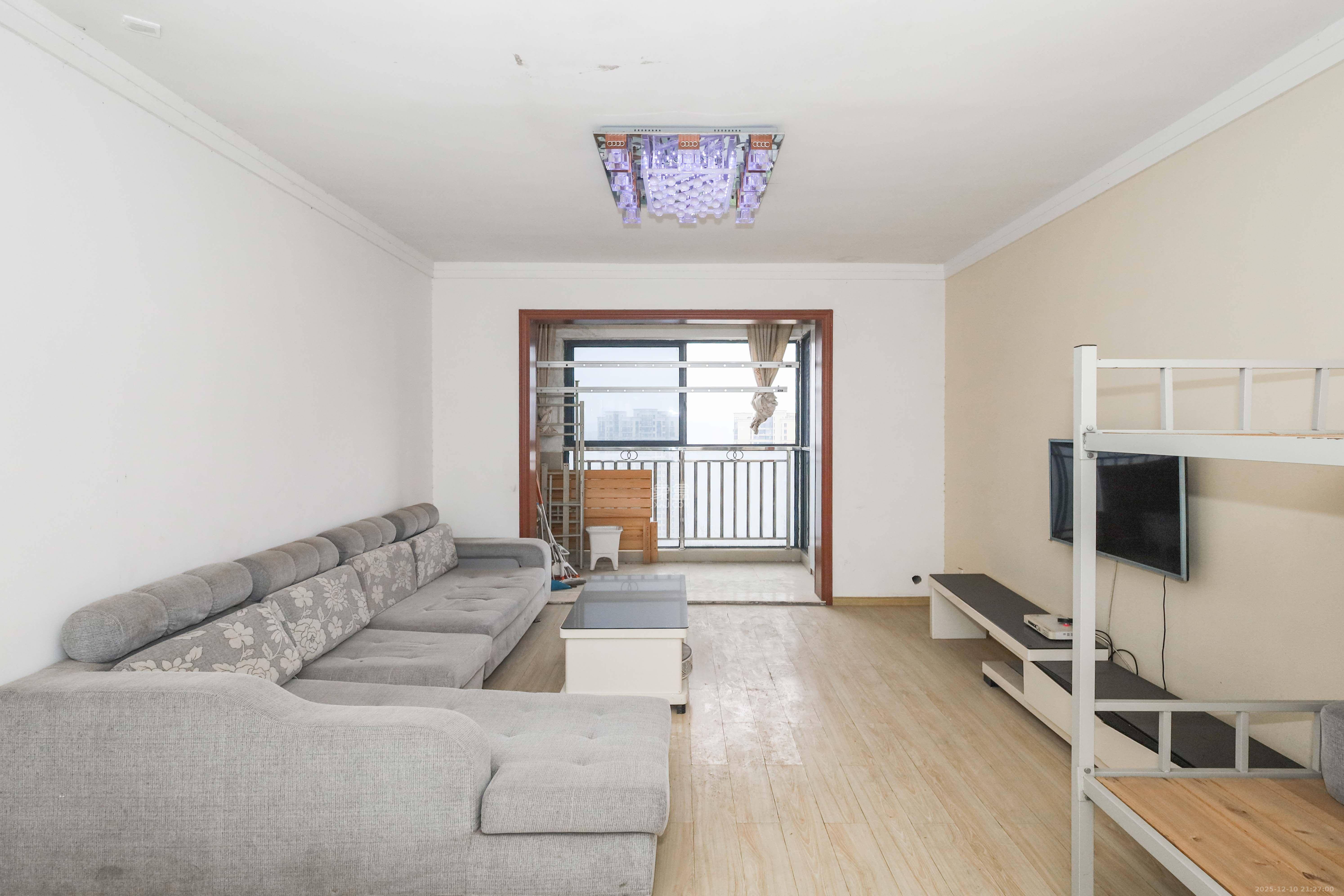 保利麓谷林语A区  4室2厅2卫    2800.0元/月