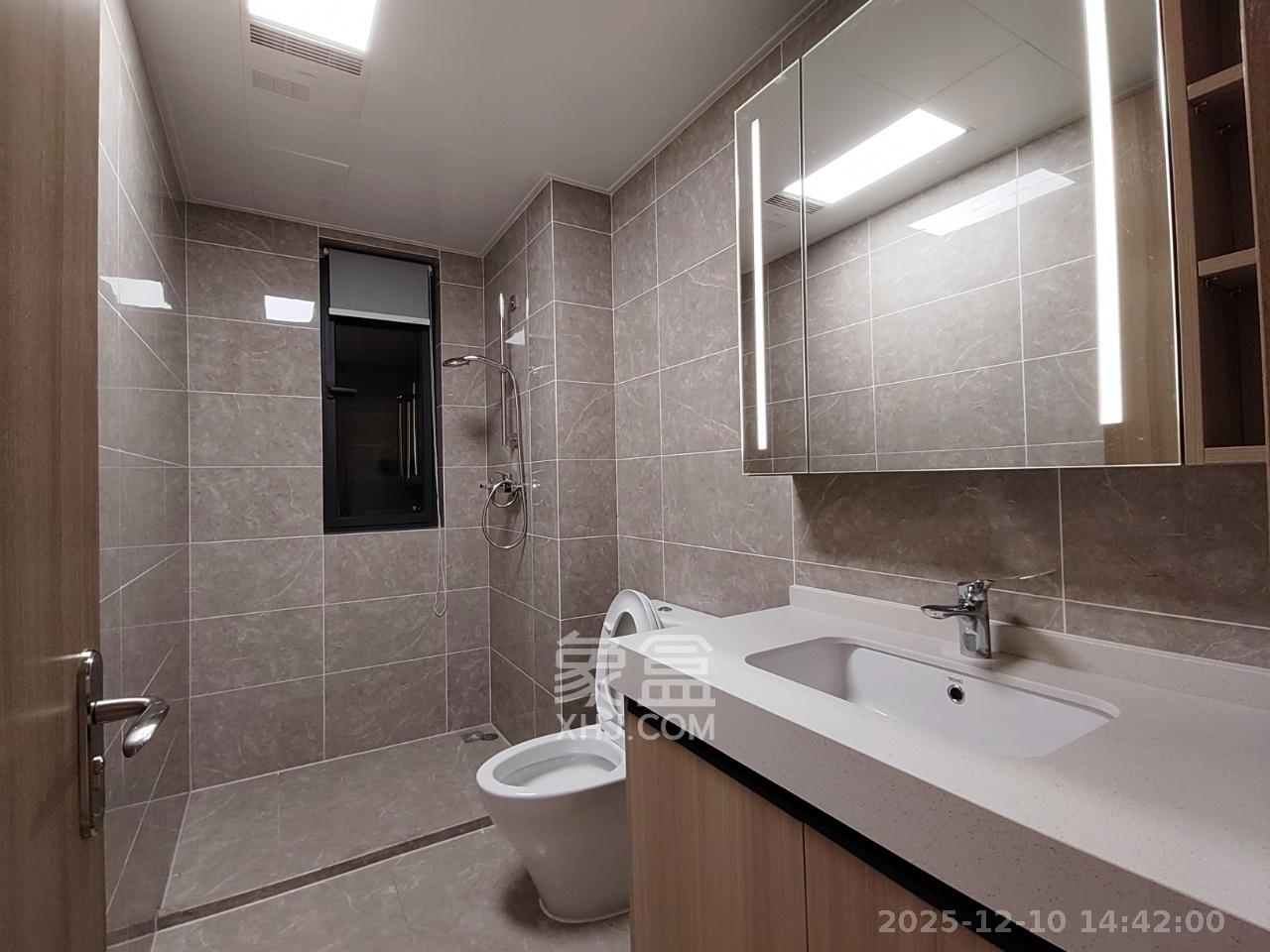 华润凯旋门二期 4室2厅2卫 4000.0元/月 华润凯旋门二期 4室2厅2卫 4000.0元/月室内图