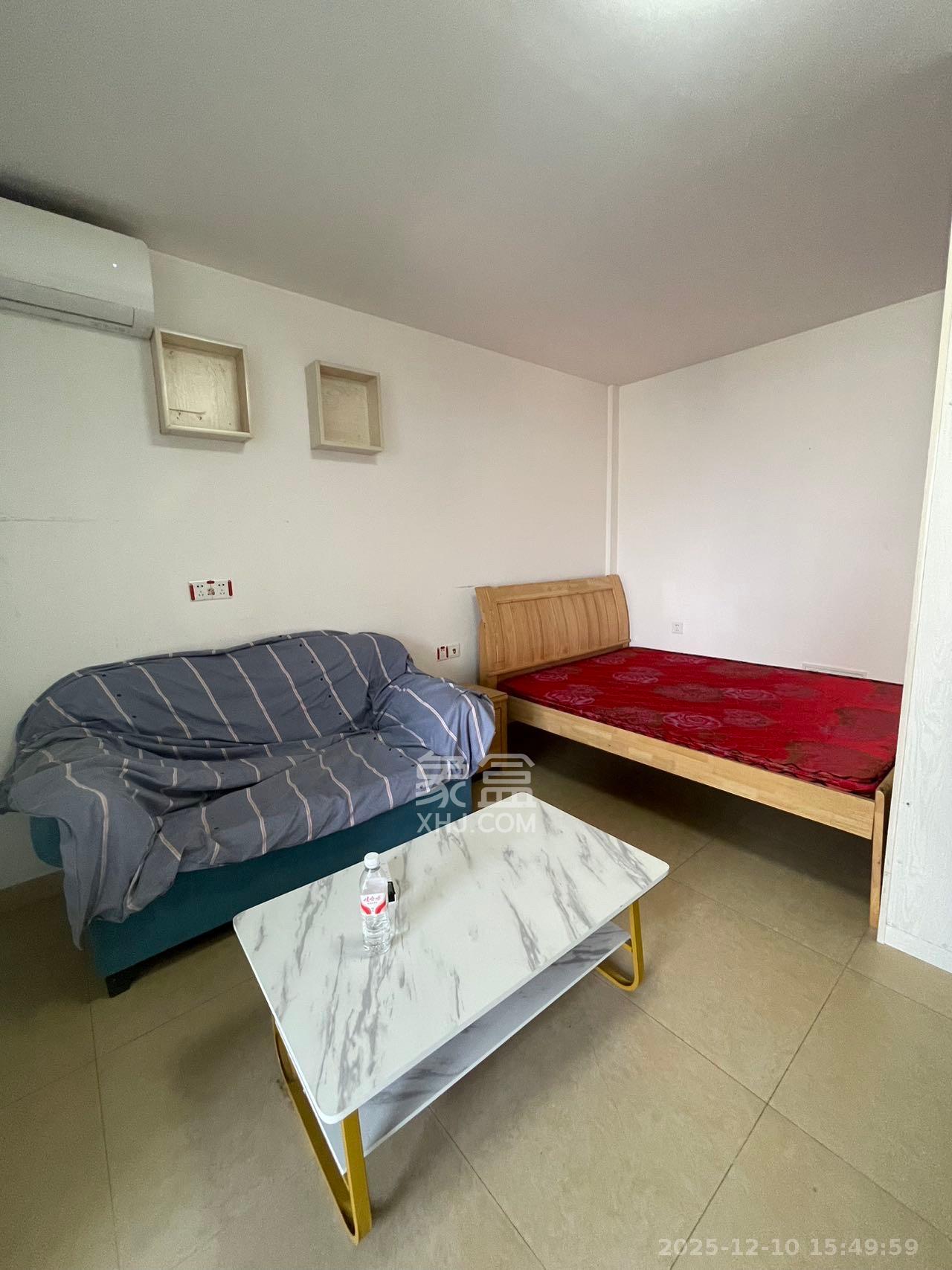 泰龙华府  1室1厅1卫    1000.0元/月