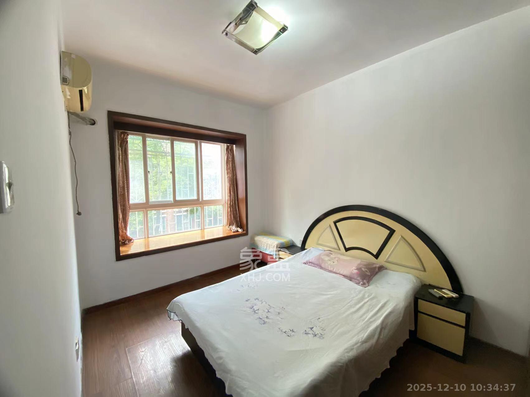 振湘园  3室2厅2卫    2400.0元/月室内图