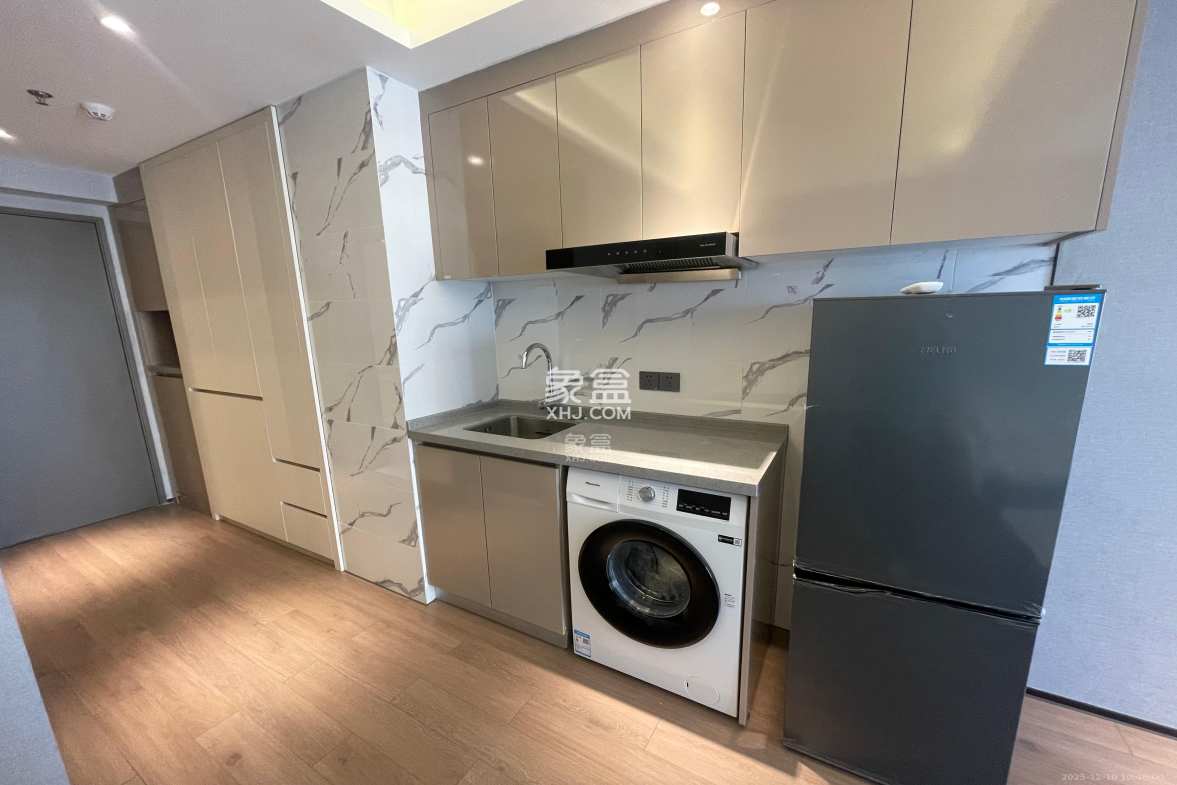 绿地中央广场 1室1厅1卫 1500.0元/月 绿地中央广场 1室1厅1卫 1500.0元/月室内图