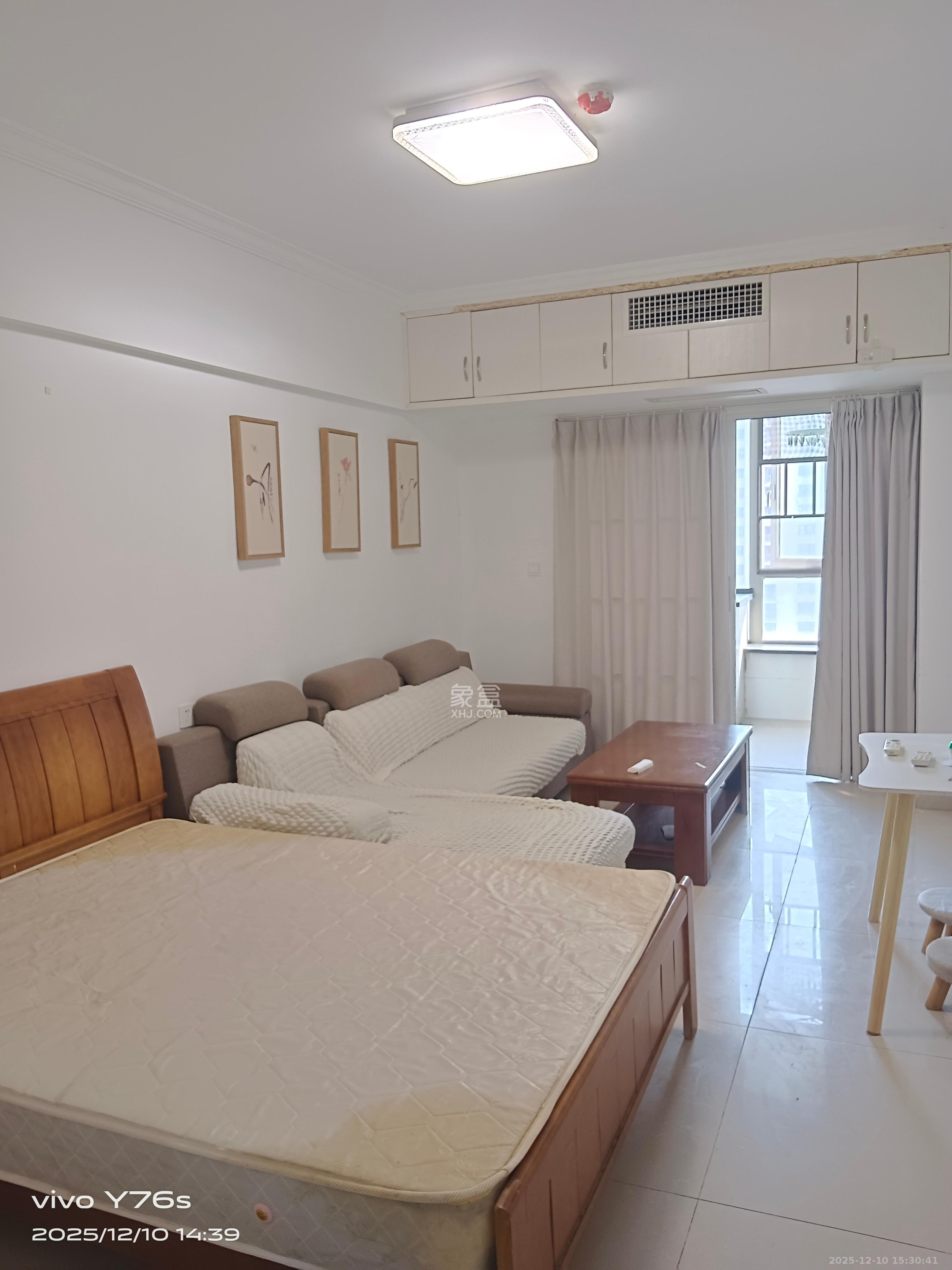 怡海星城  1室1厅1卫    1000.0元/月