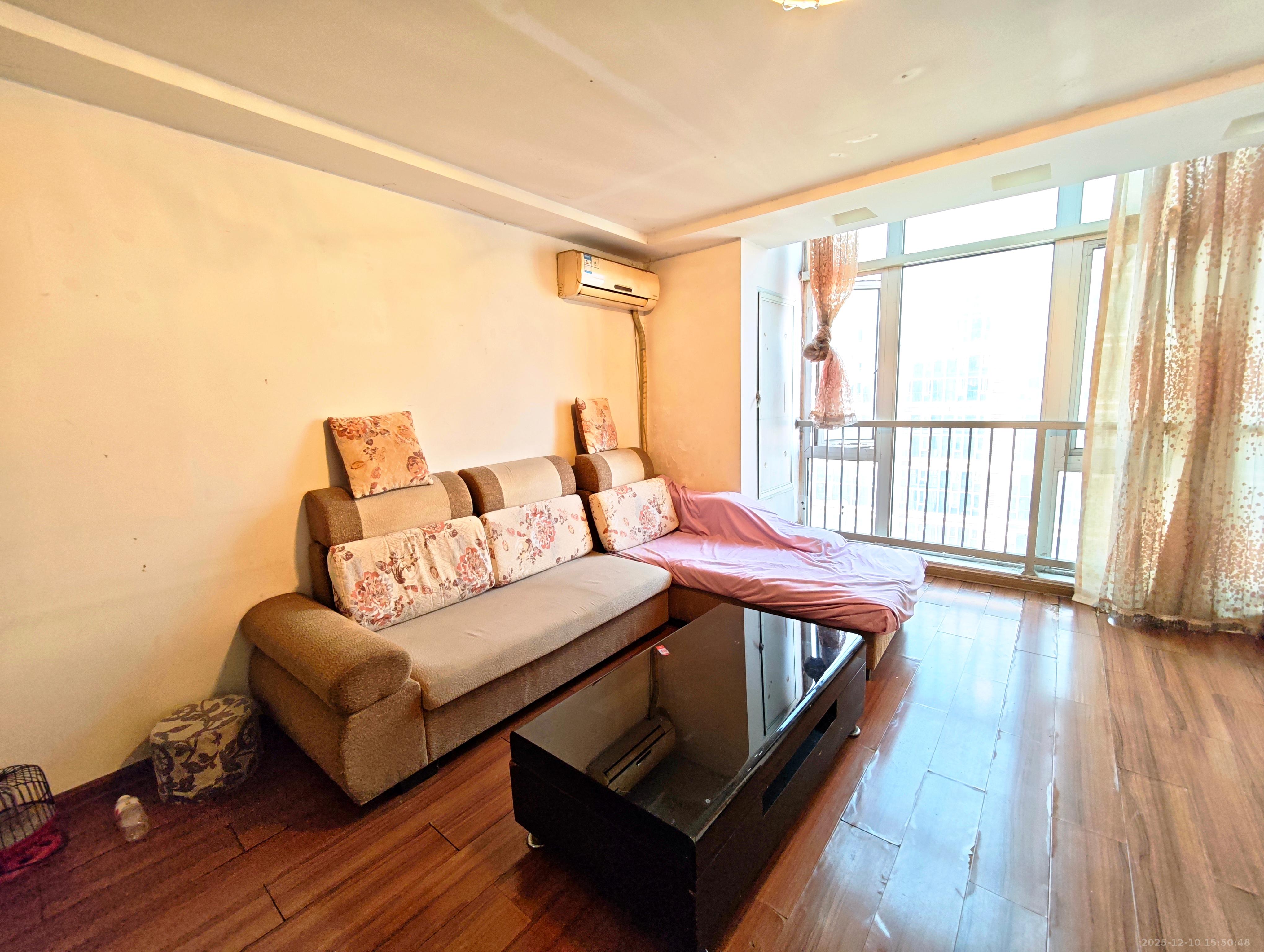 金轮时代广场  2室1厅1卫    1500.0元/月室内图