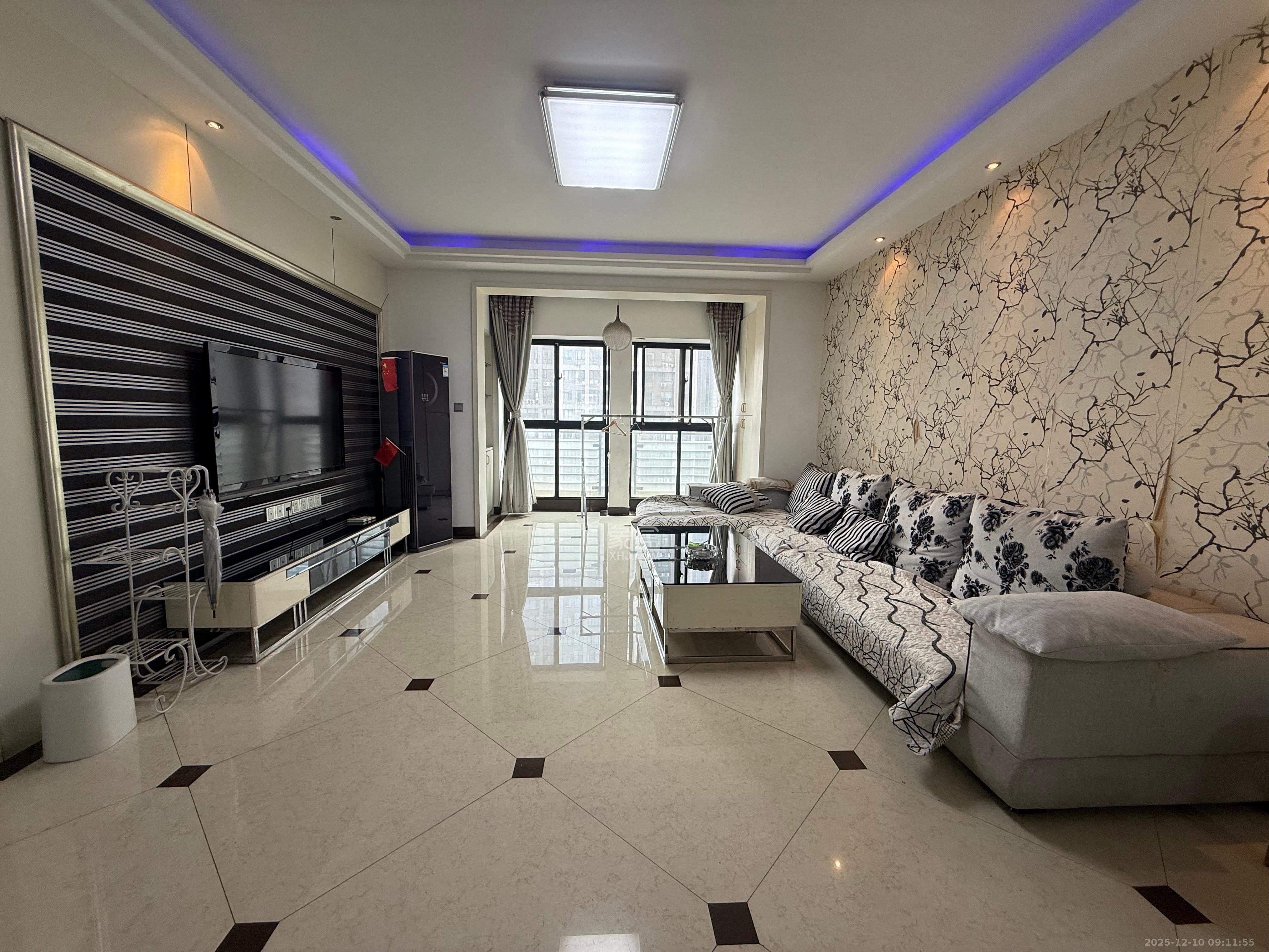 郡原广场 3室2厅2卫 3200.0元/月 郡原广场 3室2厅2卫 3200.0元/月室内图