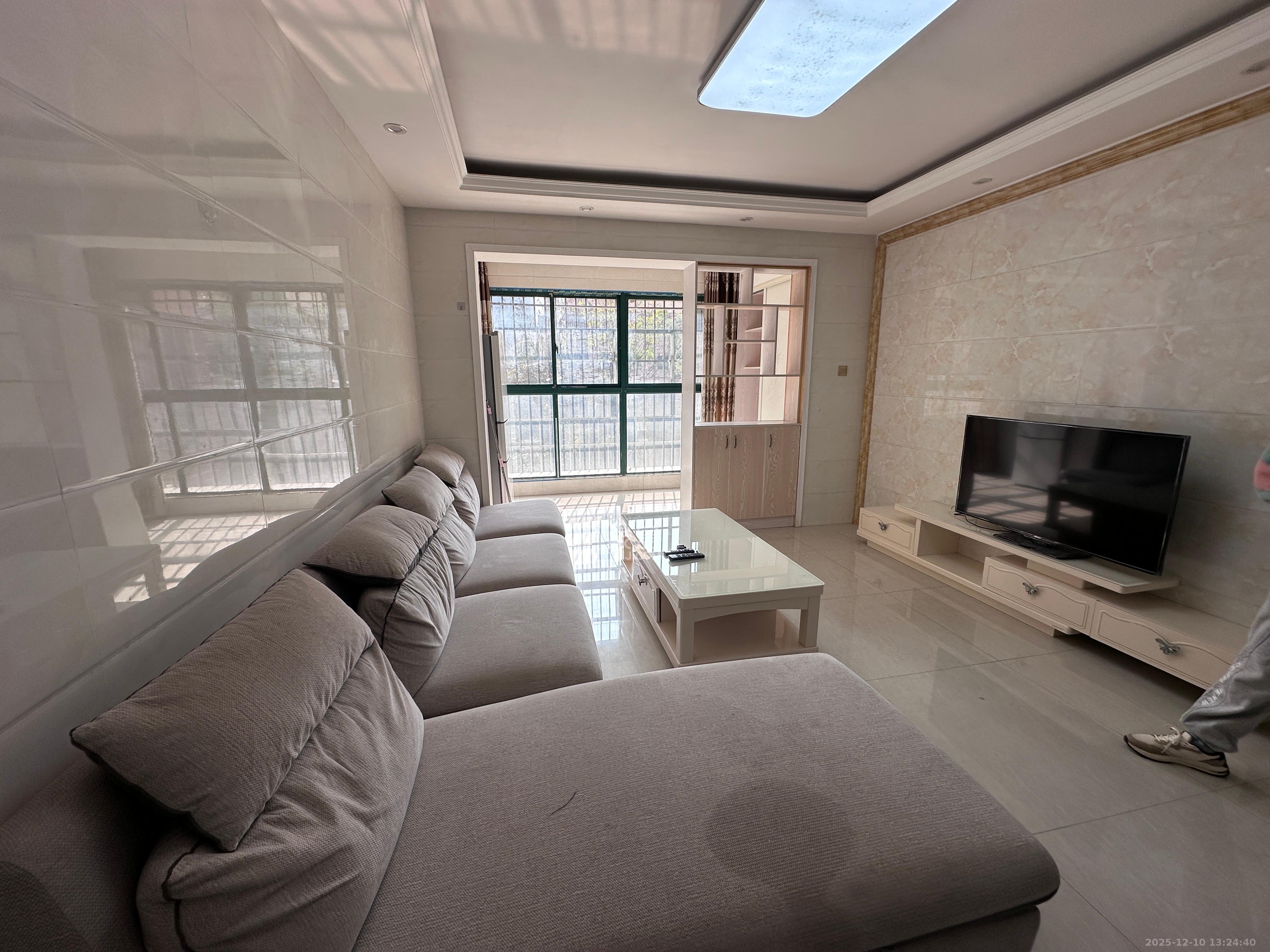 桔洲新苑（桔洲印象）  3室2厅1卫    2300.0元/月