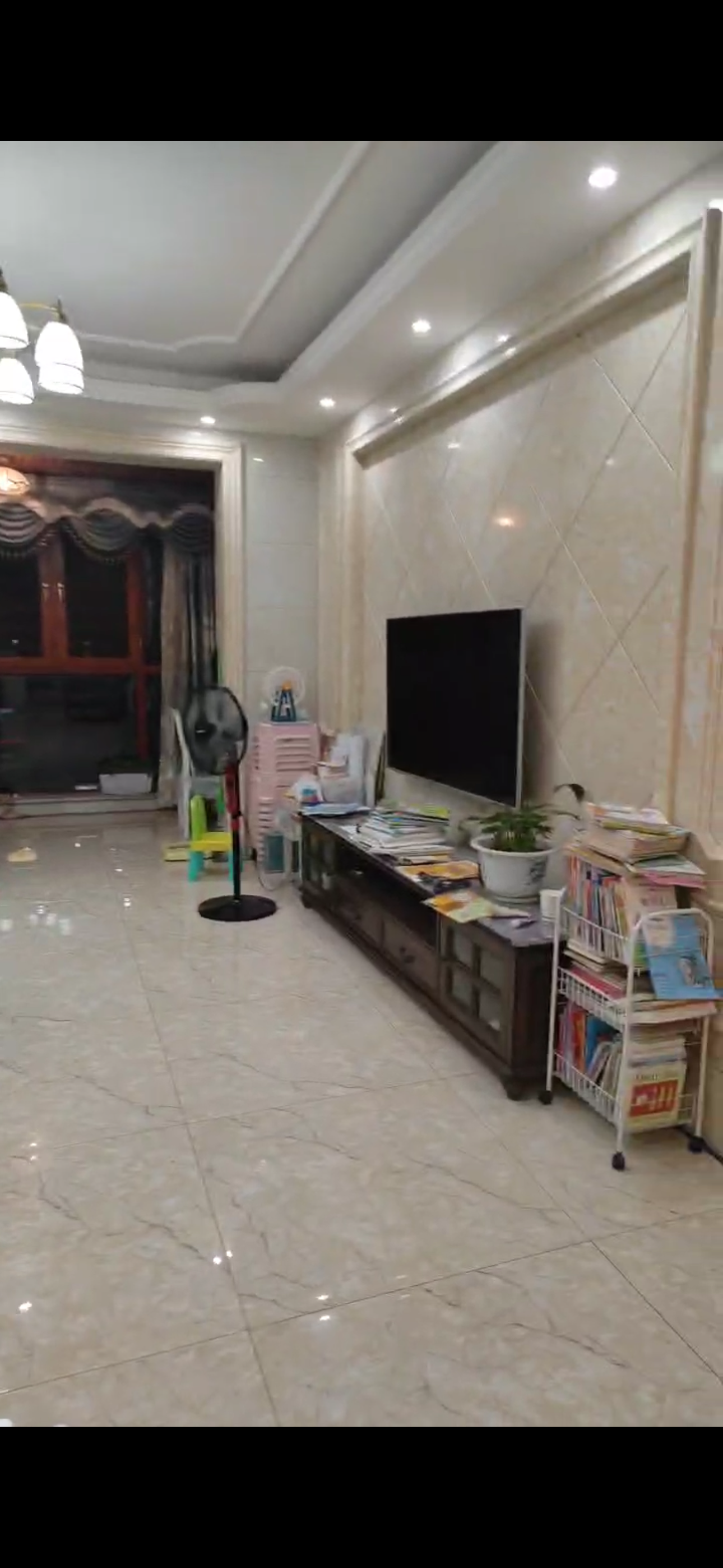 五洲锦城  4室2厅3卫    85.8万