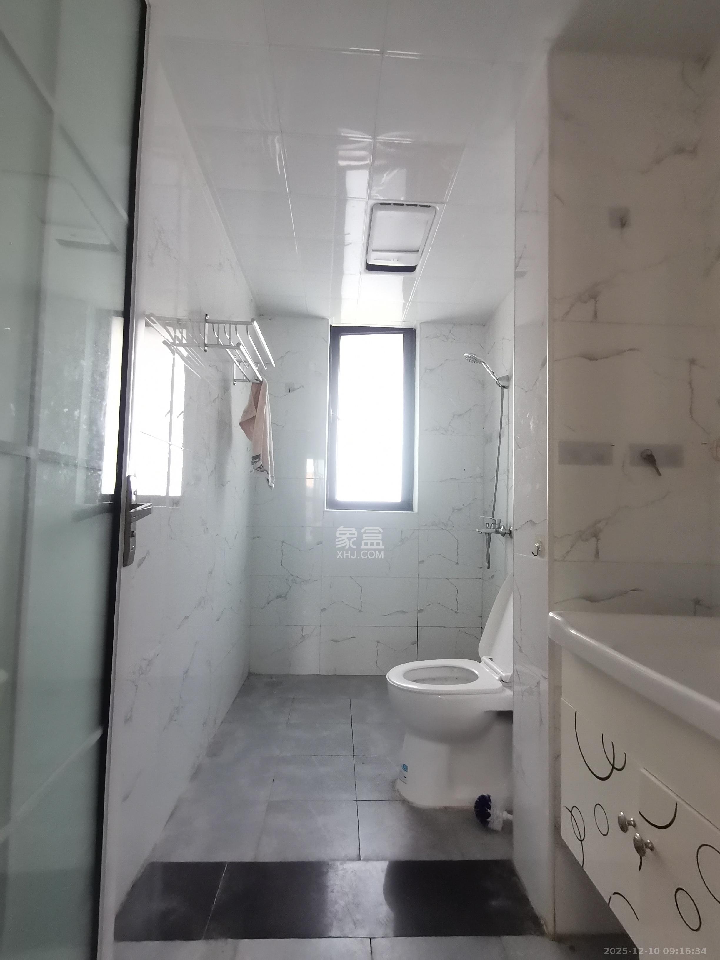 保利大都汇一期、二期 1室0厅0卫 3900.0元/月 保利大都汇一期、二期 1室0厅0卫 3900.0元/月室内图