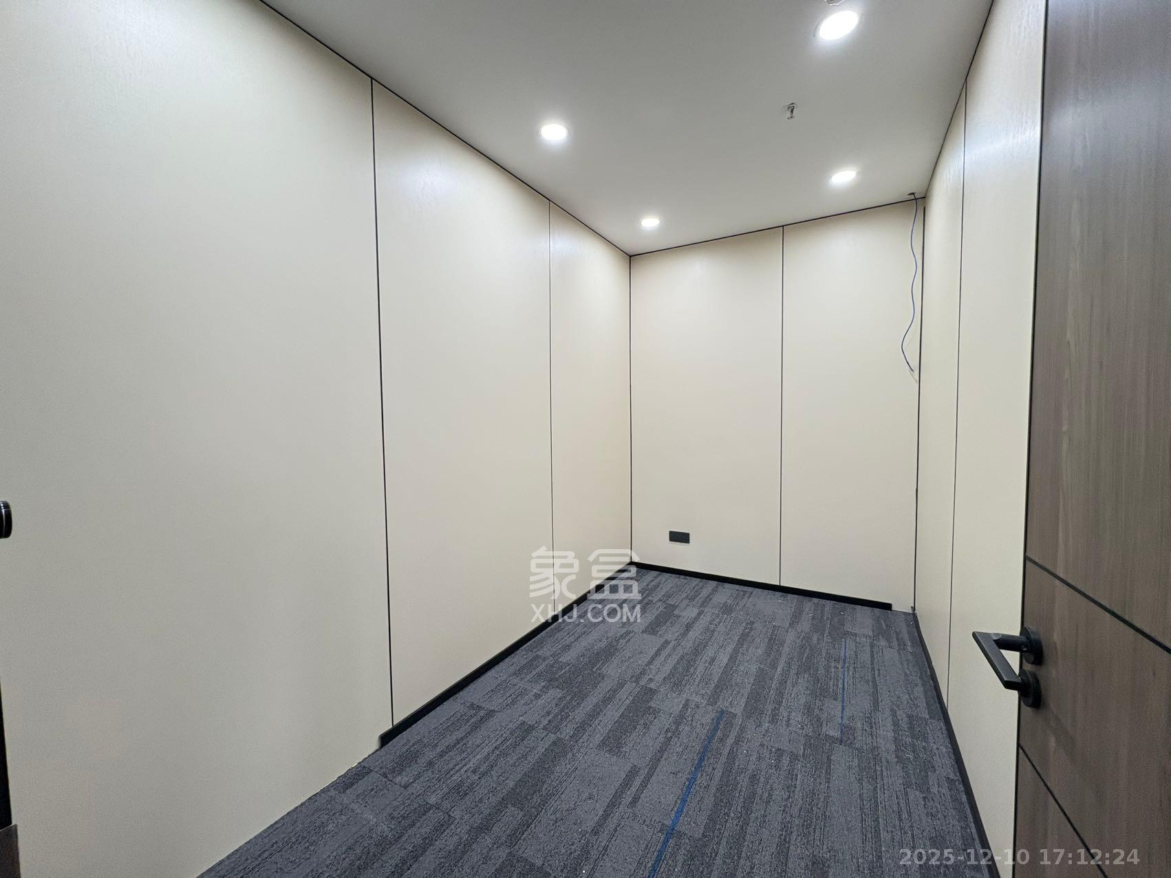 柏宁地王广场   548.0㎡      42800.0元/月室内图