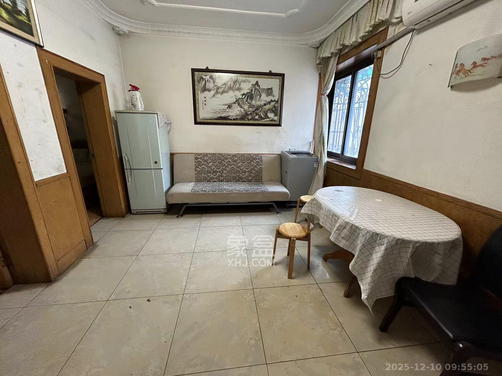 赤岗小区（一二三片）  2室1厅1卫    1300.0元/月