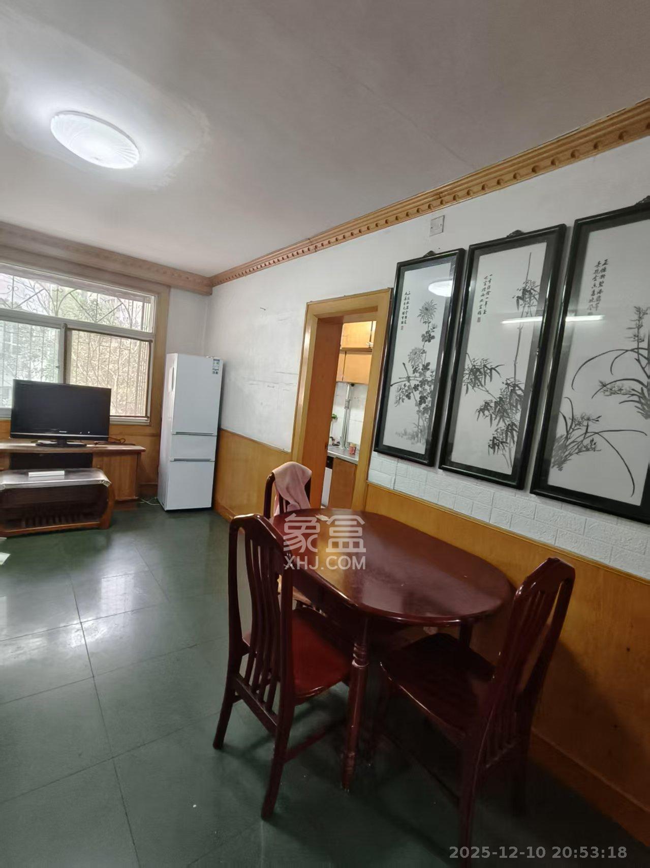 东广济桥社区  2室1厅1卫    1500.0元/月