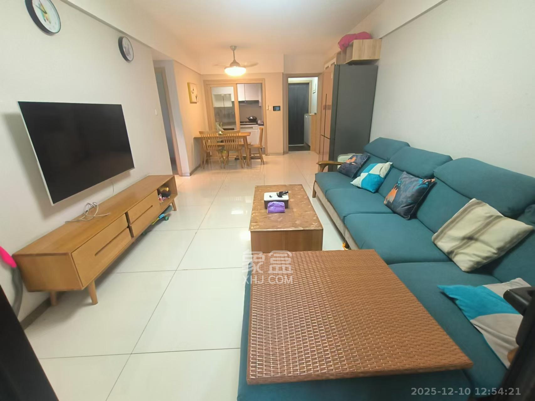 时代倾城三期  2室2厅2卫    2000.0元/月