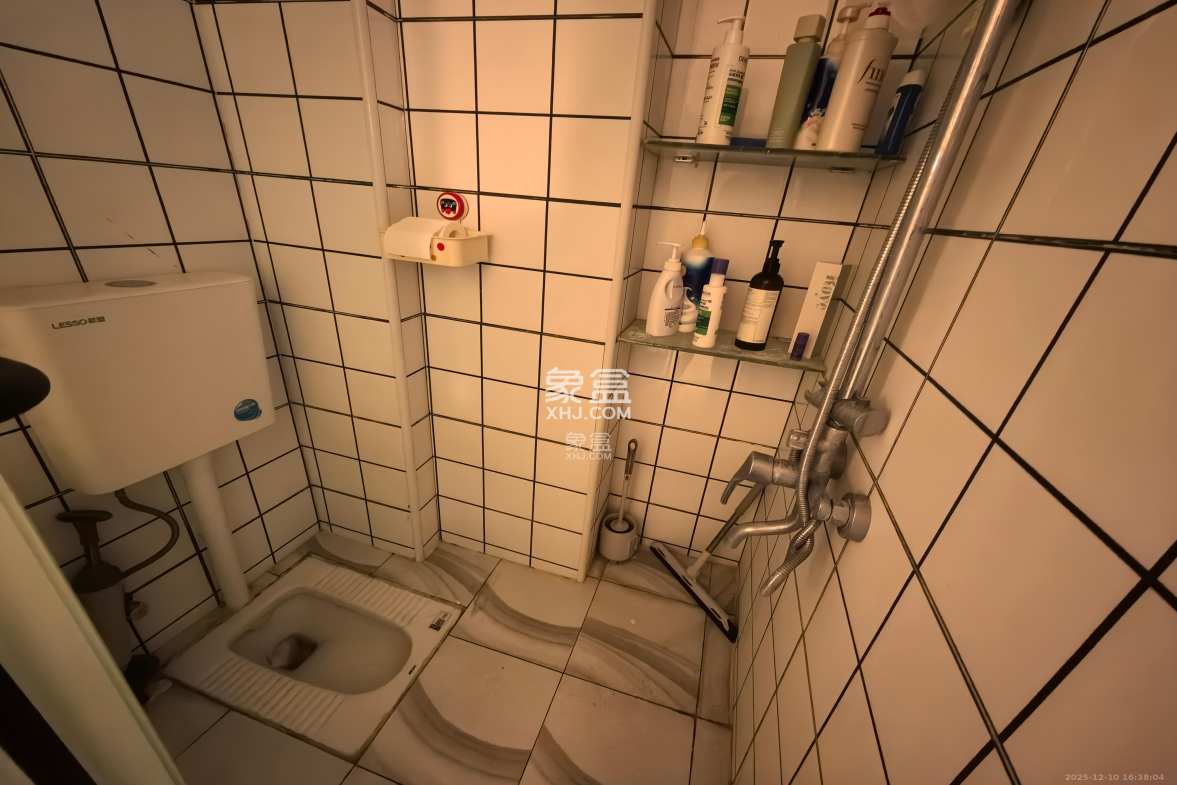 欧亚达国际广场 2室2厅1卫 1800.0元/月 欧亚达国际广场 2室2厅1卫 1800.0元/月室内图