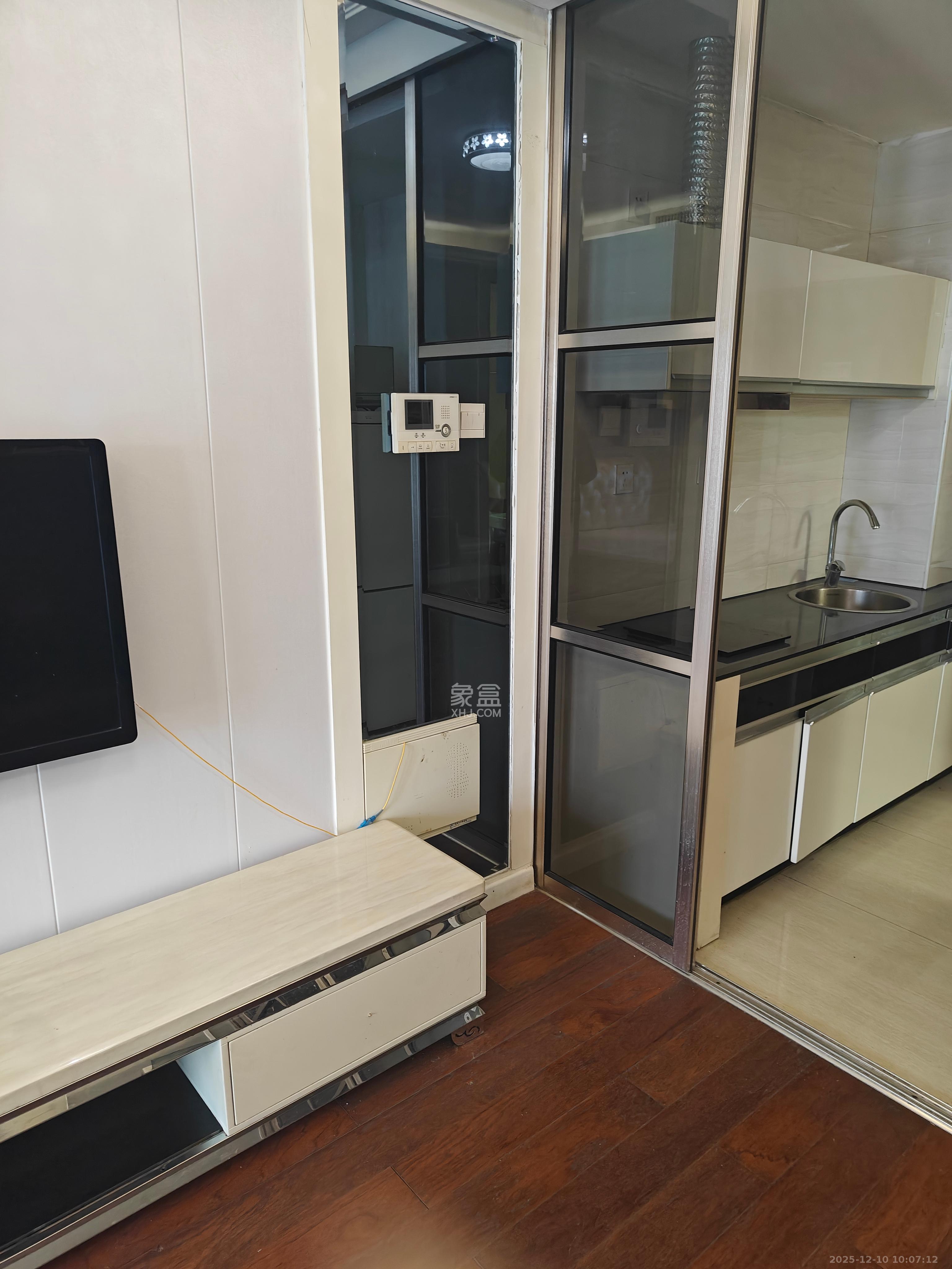 壹号公馆 1室1厅1卫 1800.0元/月 壹号公馆 1室1厅1卫 1800.0元/月室内图