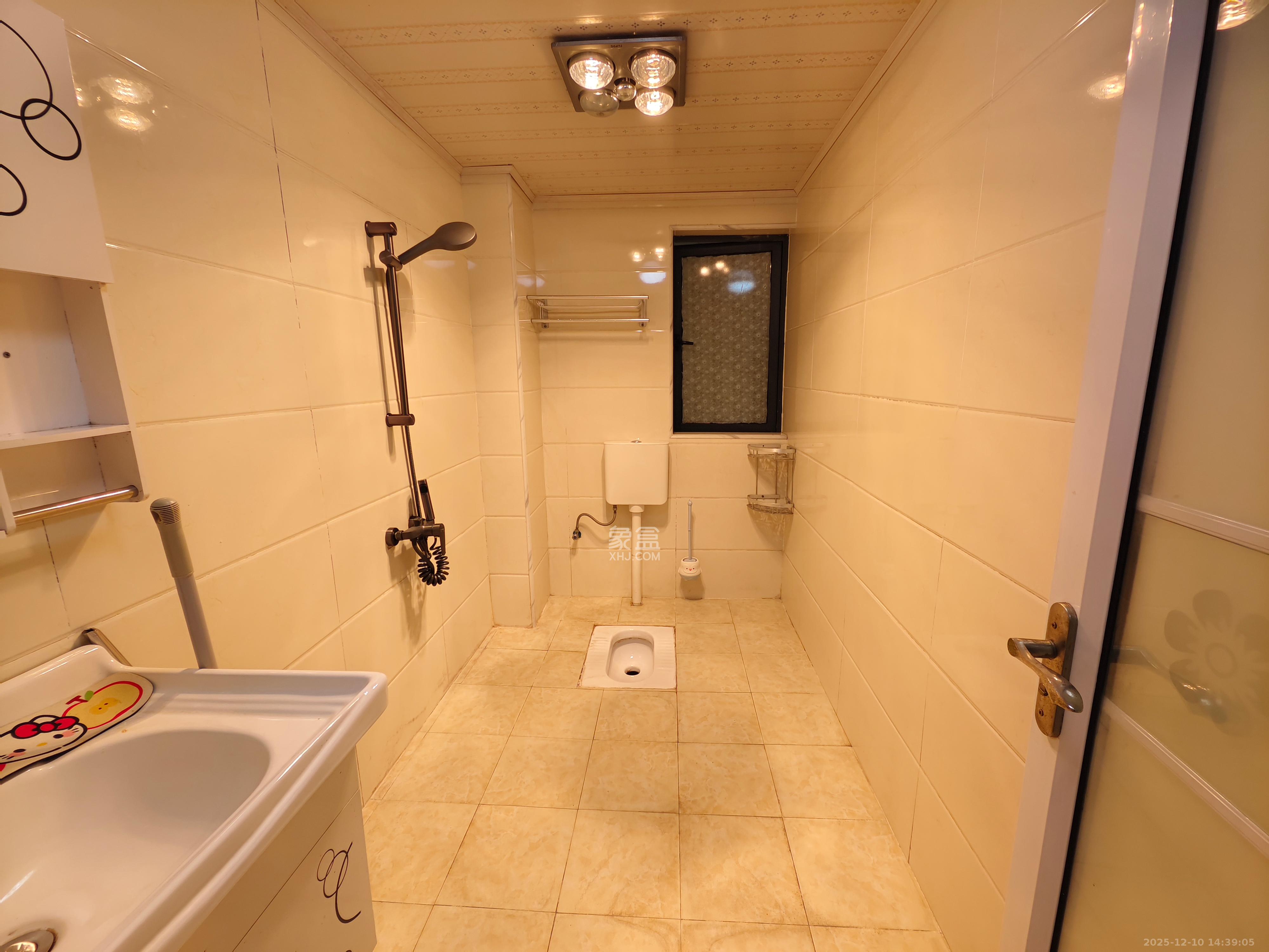 中建芙蓉嘉苑 3室2厅1卫 2100.0元/月 中建芙蓉嘉苑 3室2厅1卫 2100.0元/月室内图