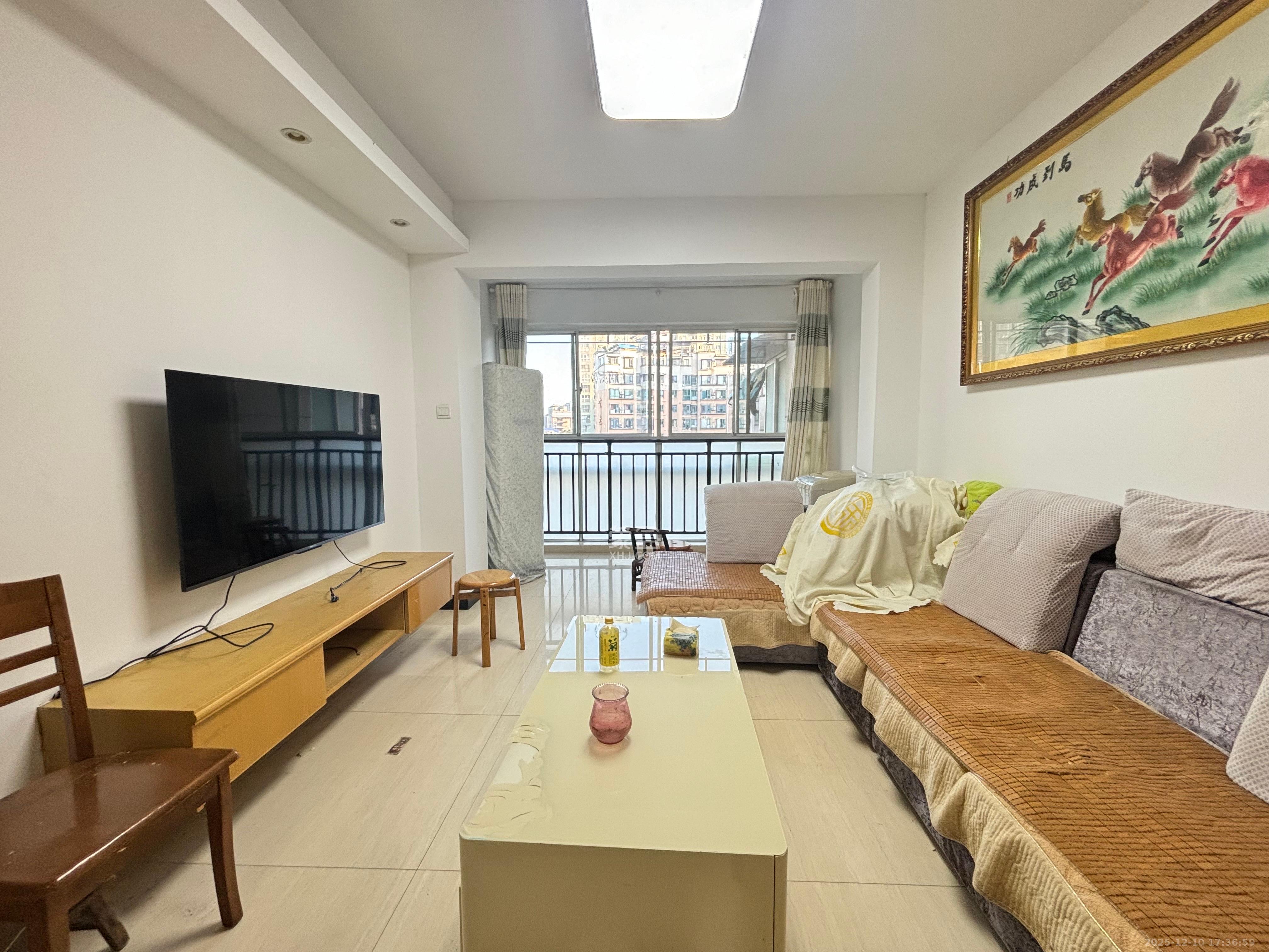 风华四季园  3室2厅1卫    2700.0元/月室内图