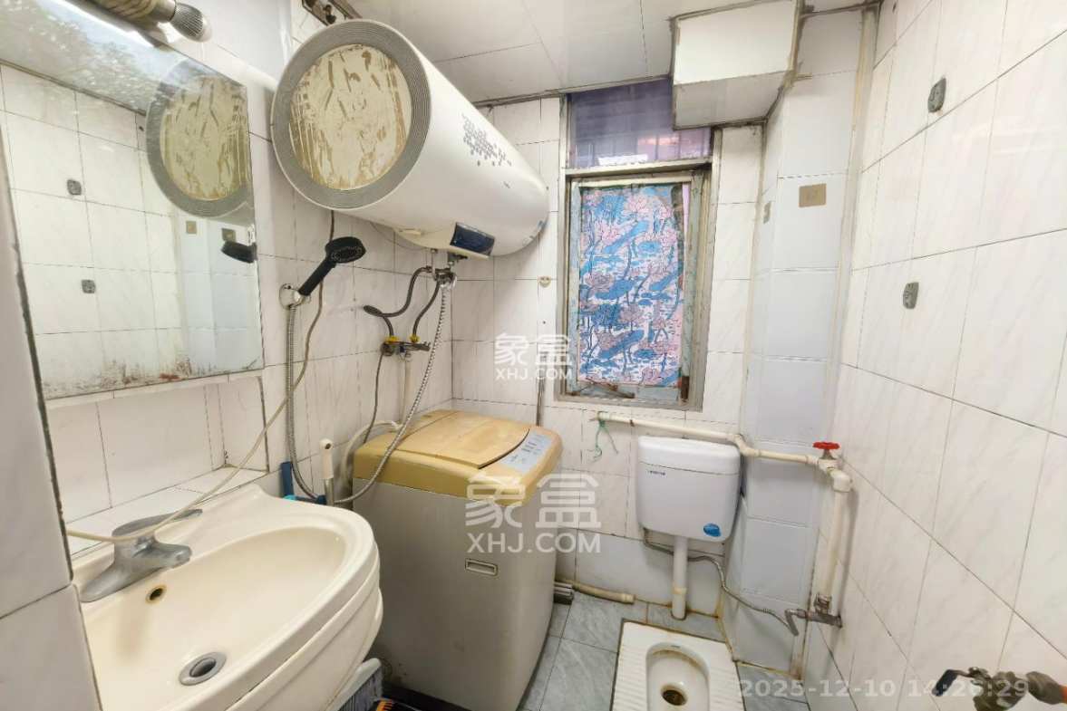 牛角塘社区 3室1厅1卫 2500.0元/月 牛角塘社区 3室1厅1卫 2500.0元/月室内图