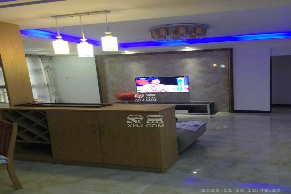 山水誉峰 3室2厅1卫 3500.0元/月 山水誉峰 3室2厅1卫 3500.0元/月室内图