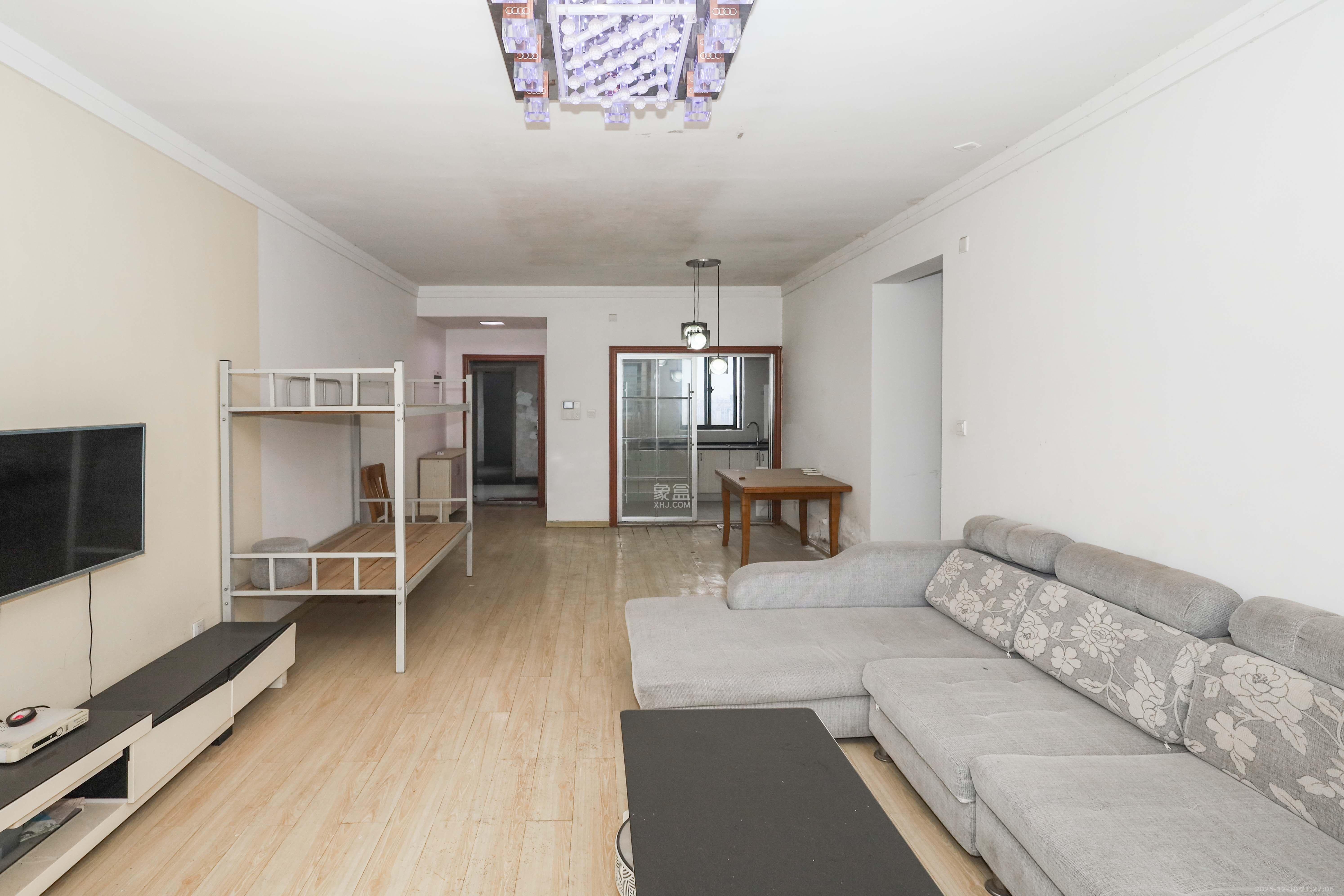 保利麓谷林语A区  4室2厅2卫    2800.0元/月室内图