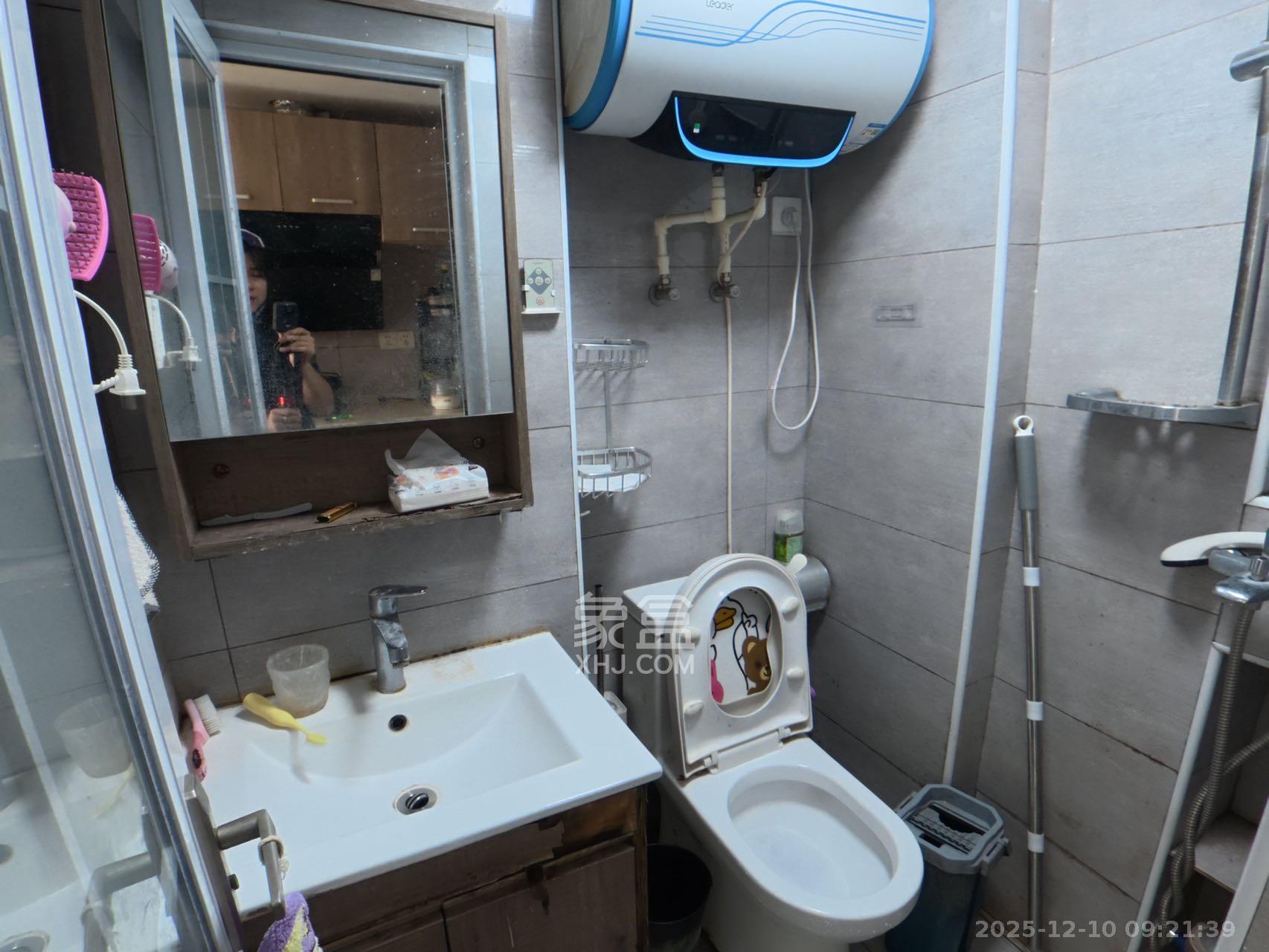 中建芙蓉工社 1室1厅1卫 1000.0元/月 中建芙蓉工社 1室1厅1卫 1000.0元/月室内图