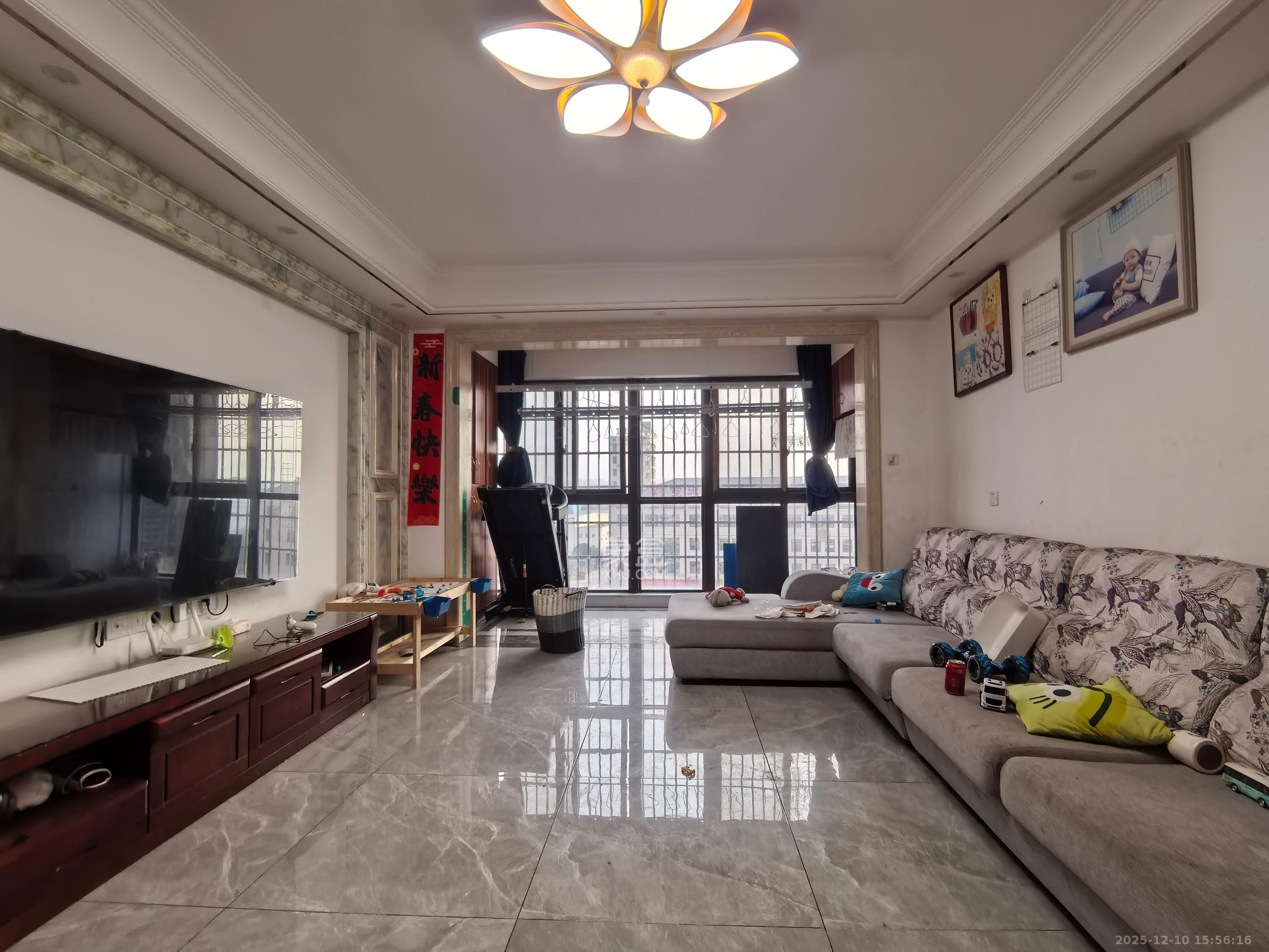 东方美地 3室2厅2卫 2600.0元/月 东方美地 3室2厅2卫 2600.0元/月室内图