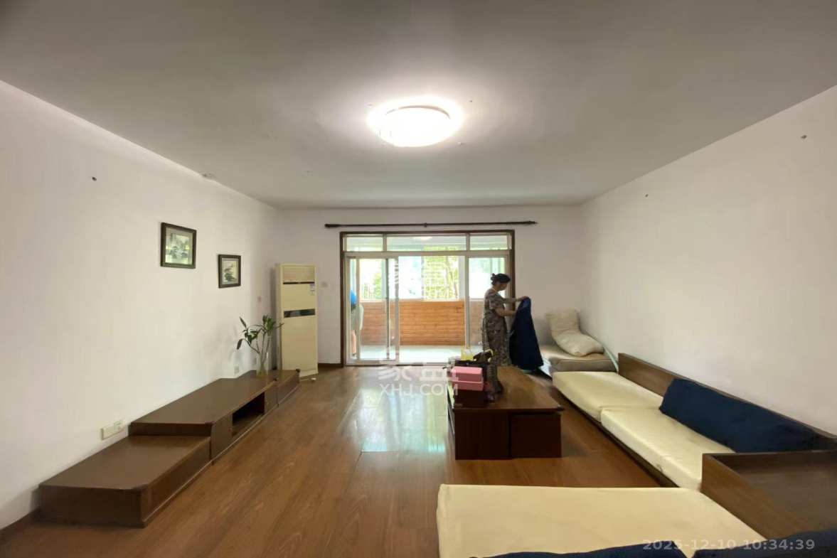 振湘园 3室2厅2卫 2400.0元/月 振湘园 3室2厅2卫 2400.0元/月室内图